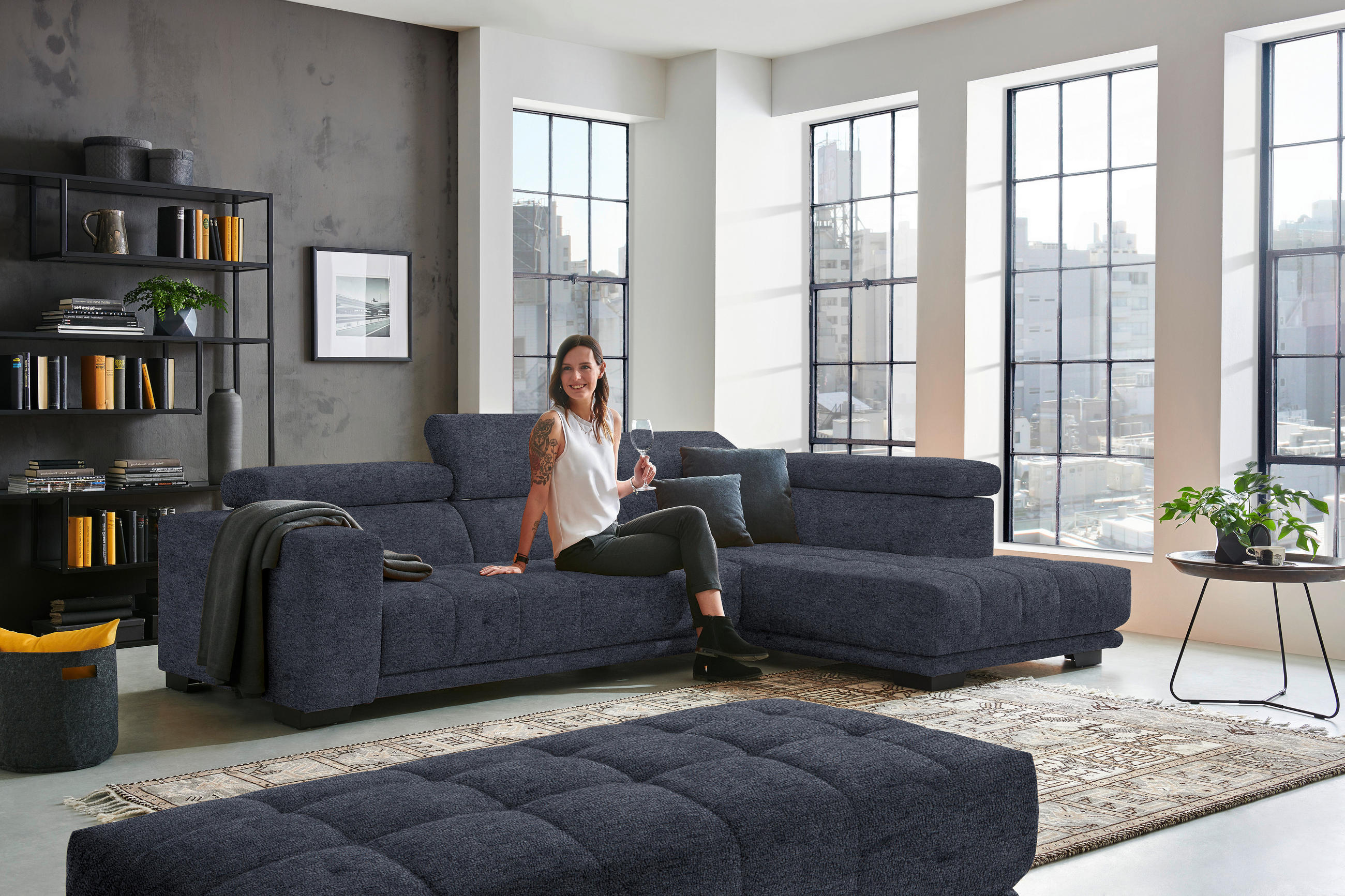 ECKSOFA  in Mikrofaser Dunkelgrau  301/207 cm  - Dunkelgrau/Schwarz, Design, Textil/Metall (301/207cm) - Xora