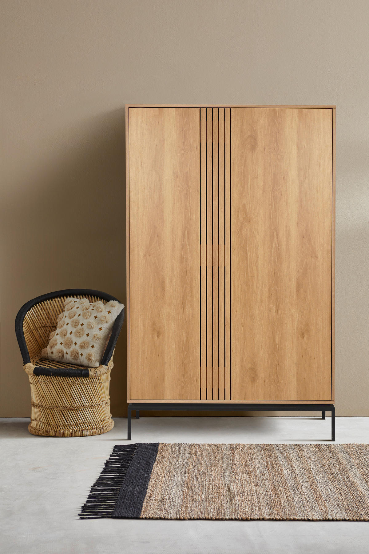 ESKÜVŐI SZEKRÉNY 110/180/40 cm  - natúr színű/fekete, Design, faalapú anyag (110/180/40cm) - Xora