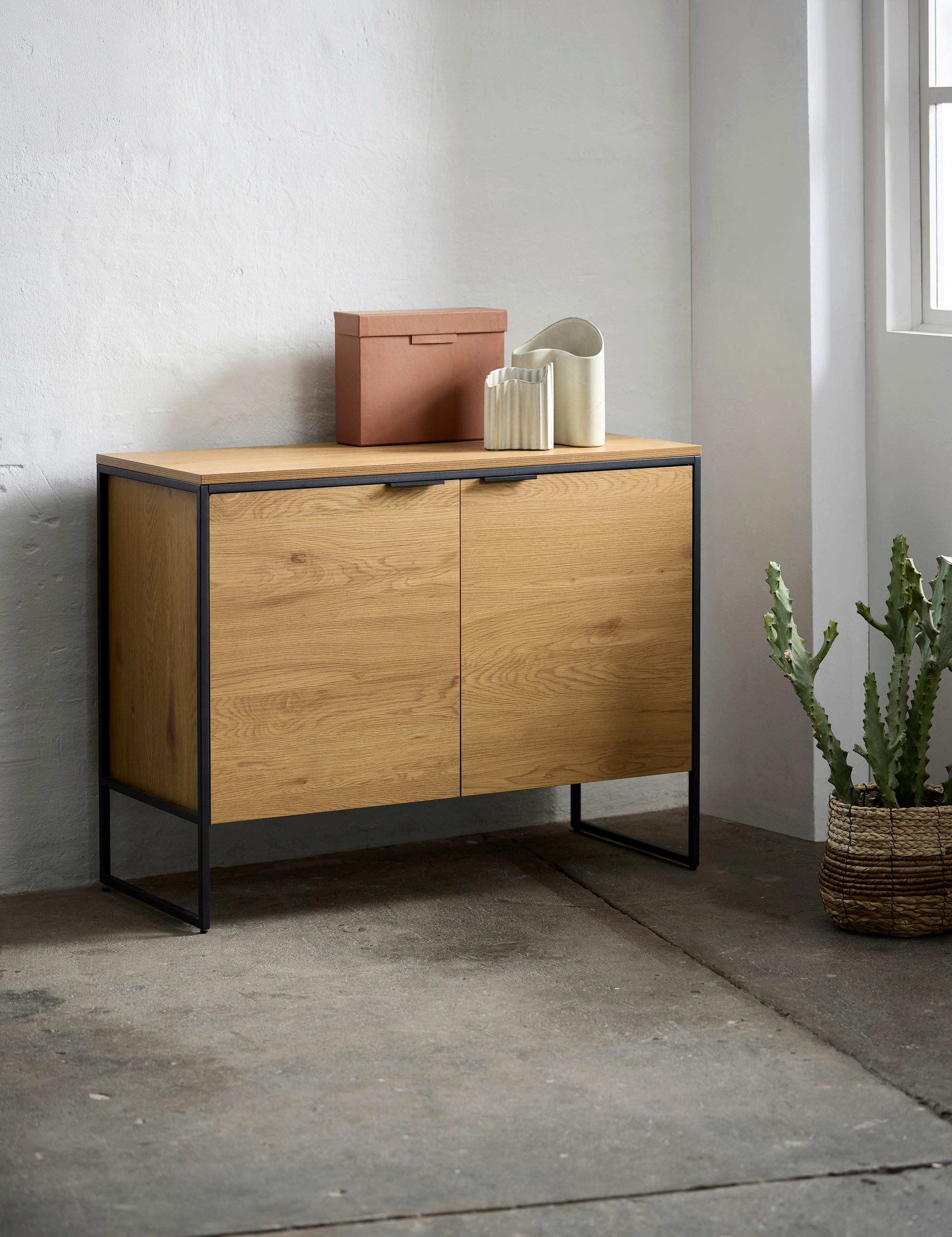 SIDEBOARD Eichefarben 105/80/45 cm - Eichefarben/Schwarz, Design, Holzwerkstoff/Metall (105/80/45cm) - Lomoco