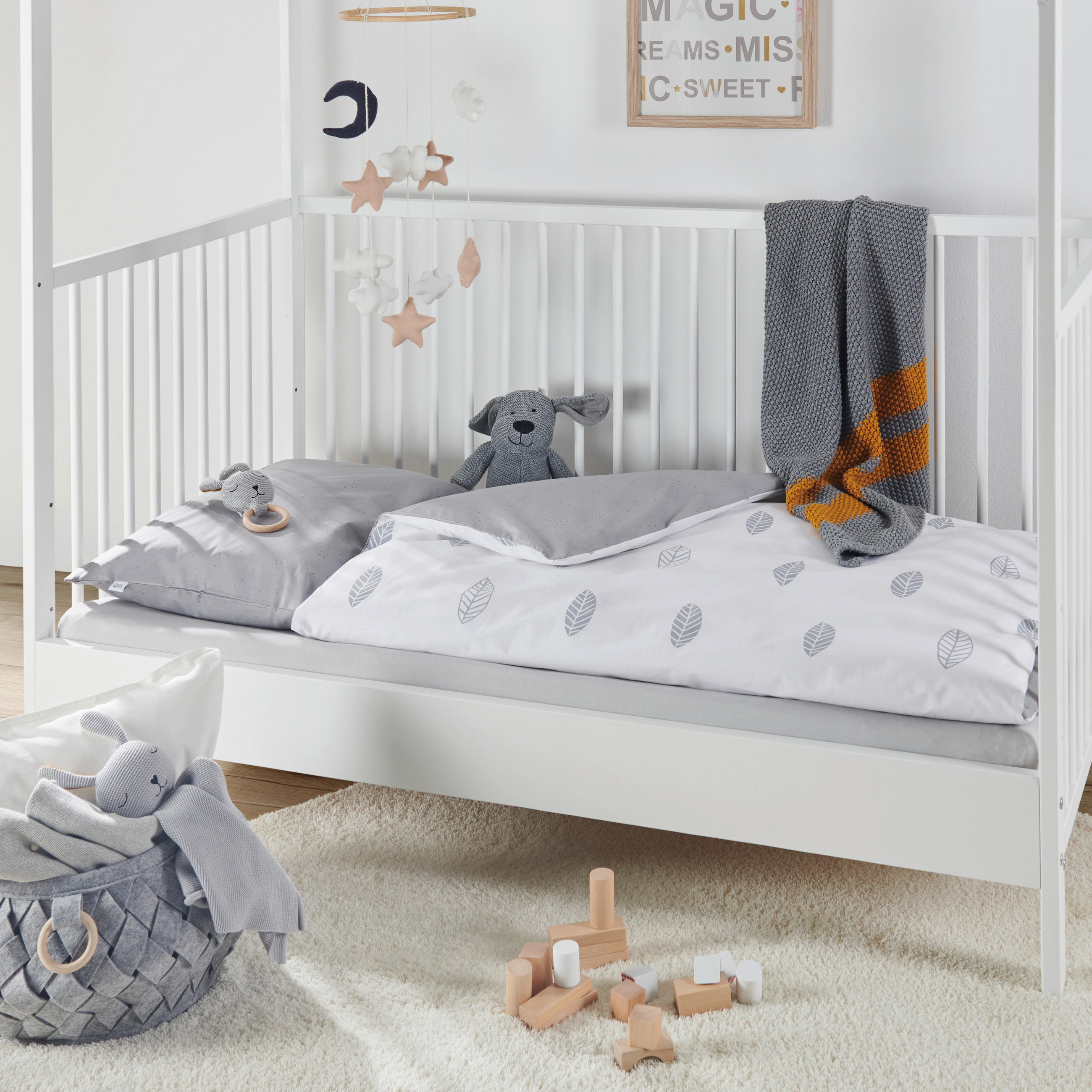 DETSKÁ POSTEĽNÁ BIELIZEŇ 100/135 cm - sivá/biela, Basics, textil (100/135cm) - Avelia