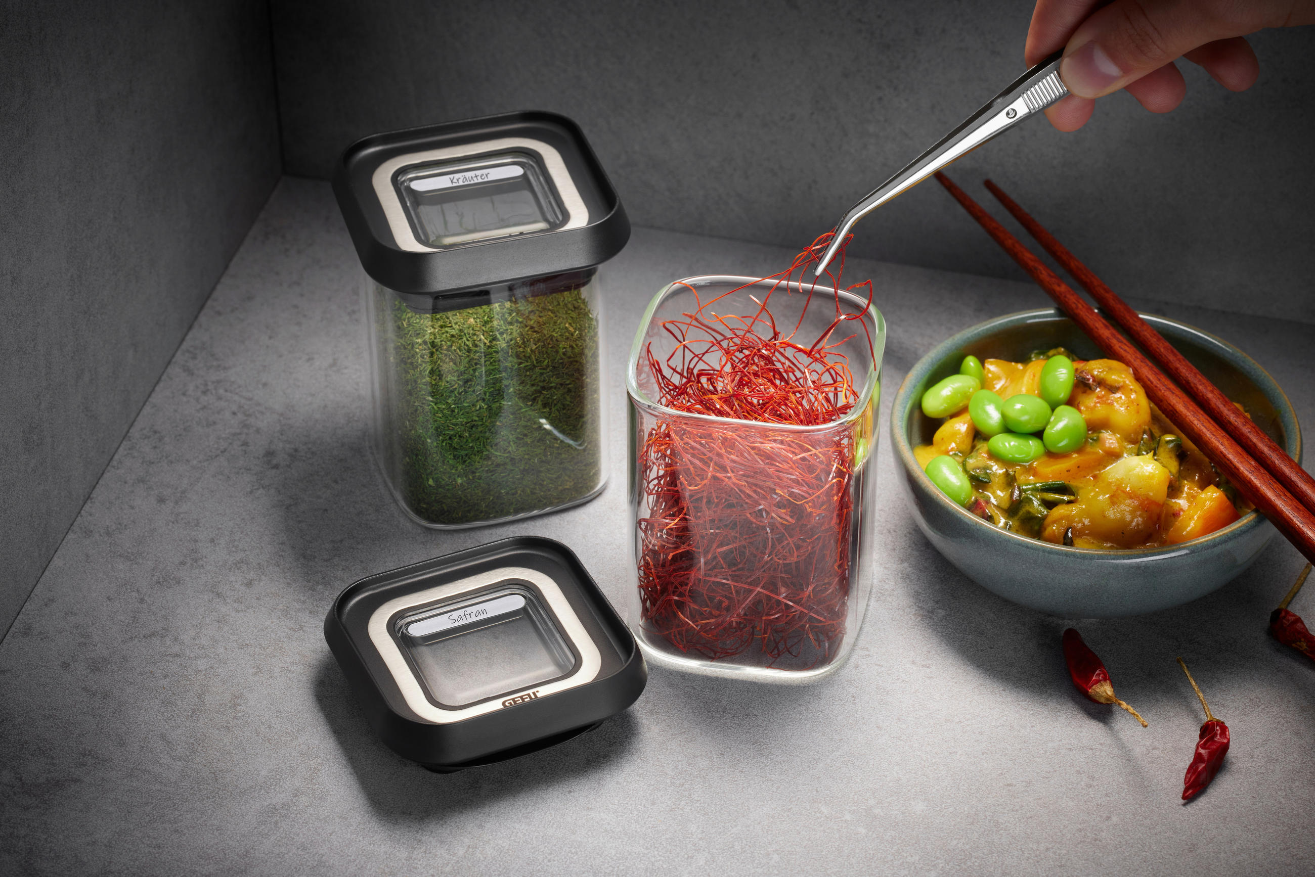 FÖRVARINGSBURK 0,18 l  - stålfärgad/svart, Basics, metall/glas (7/9,2/7cm) - Gefu