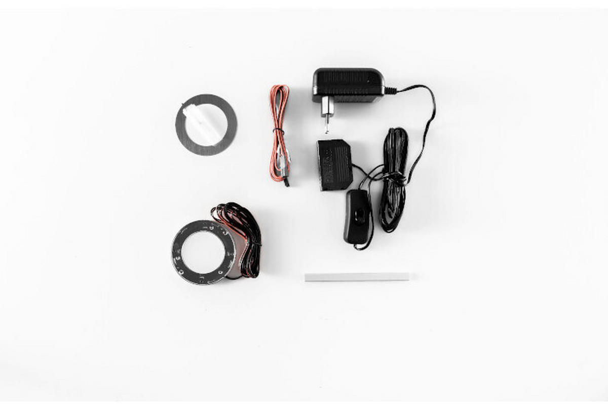 OSVETLENIE VKLADACEJ POLICE - strieborná, Design, plast (8/1/8cm) - Livetastic