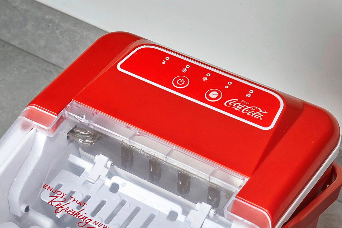 EISWÜRFELMASCHINE COCA-COLA  - Rot/Weiß, Basics, Kunststoff (22.2/29.4/29cm)