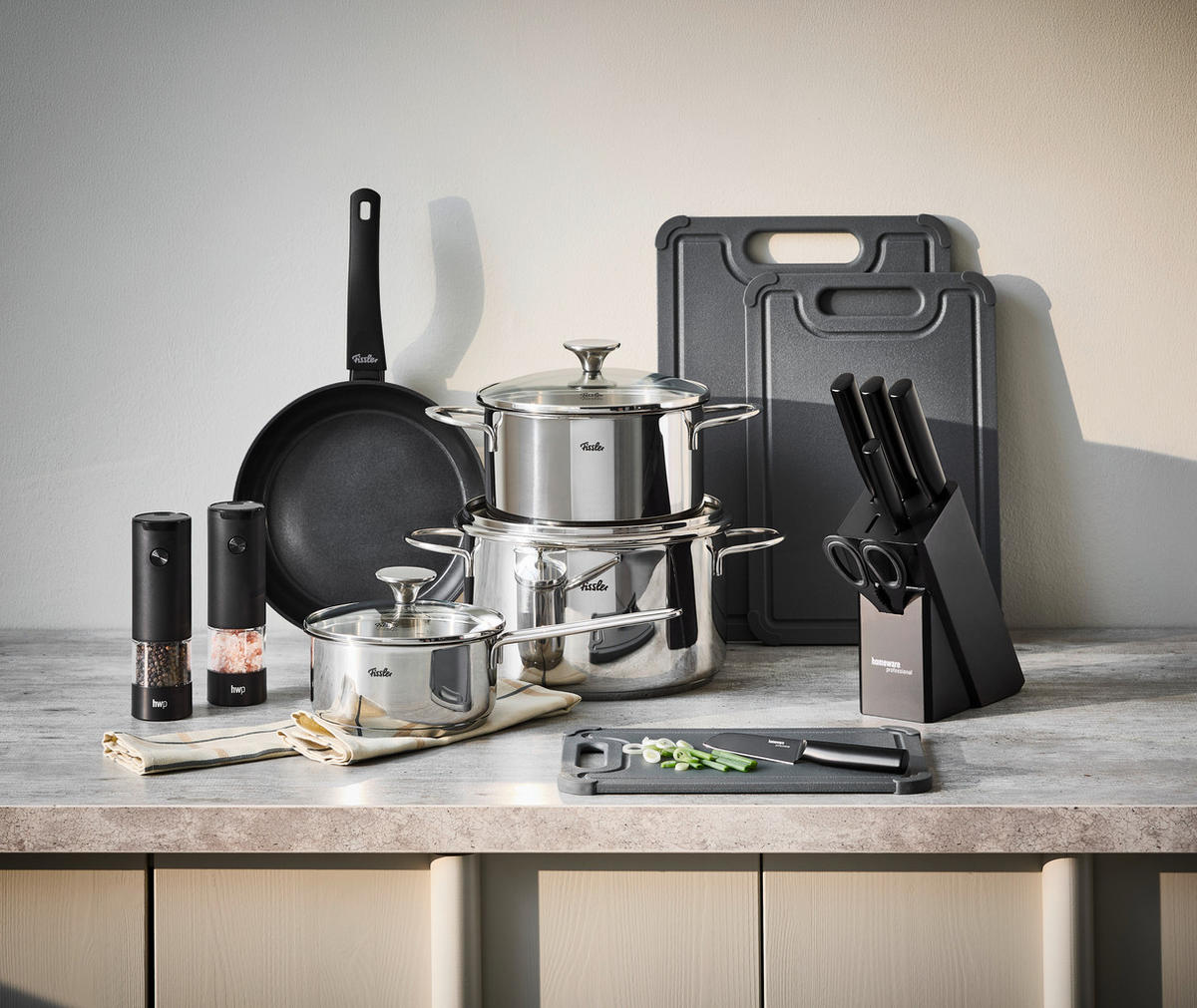 KOCHTOPFSET Leviro 4-teilig  - Edelstahlfarben/Schwarz, Basics, Metall - Fissler