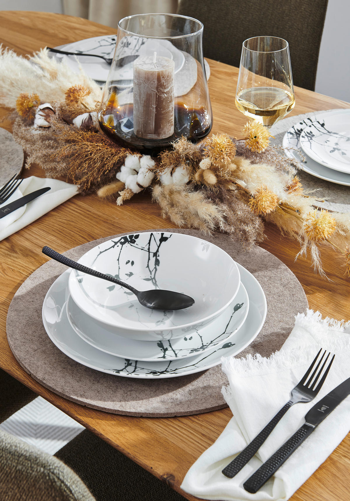 FRÜHSTÜCKSTELLER Schwarz 22,5 cm Liberty Dark Rose Hip  - Schwarz, Basics, Keramik (22,5cm) - Seltmann Weiden