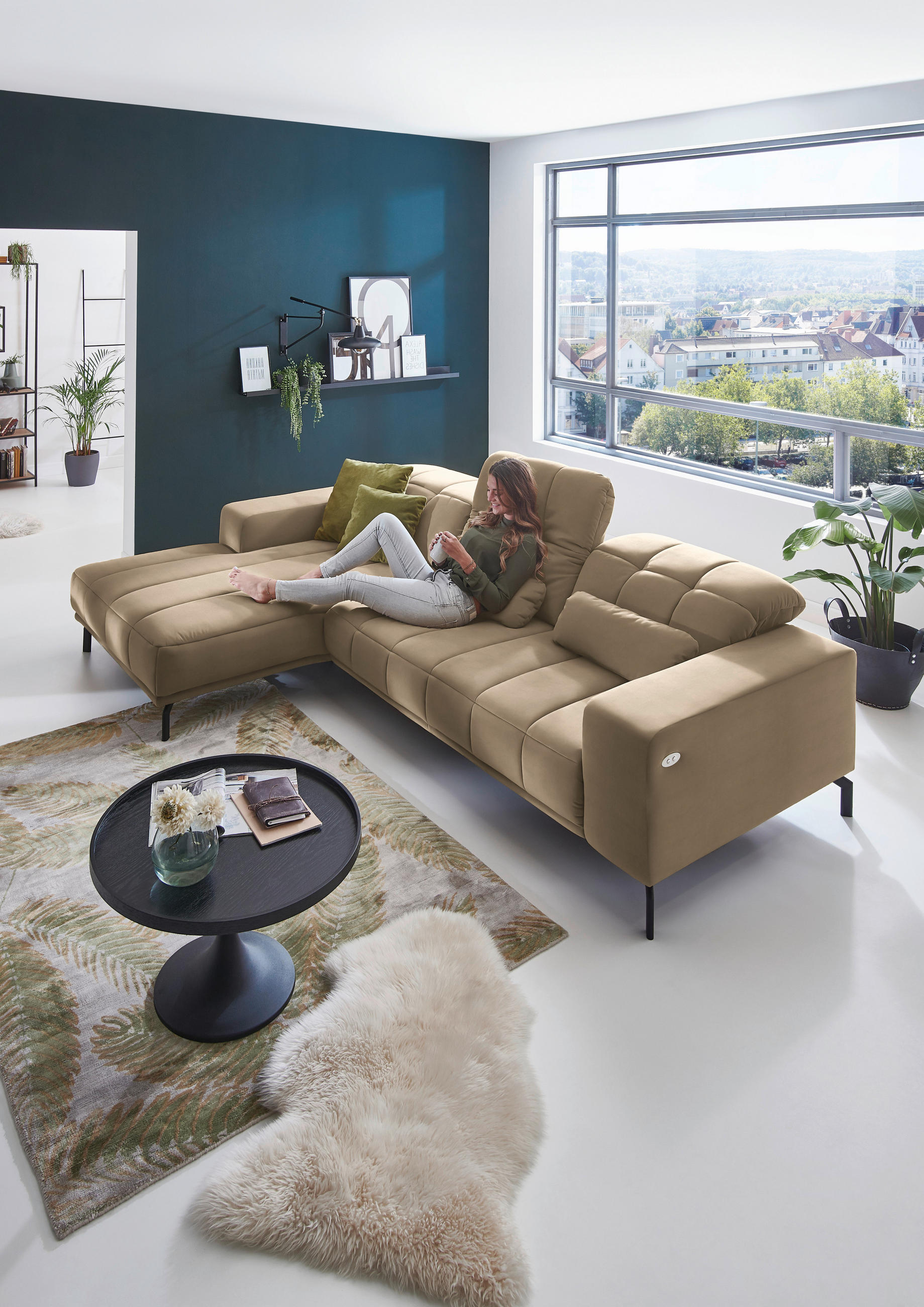 ECKSOFA in Velours Sandfarben  - Sandfarben/Schwarz, Design, Textil/Metall (195/293cm) - Beldomo Style
