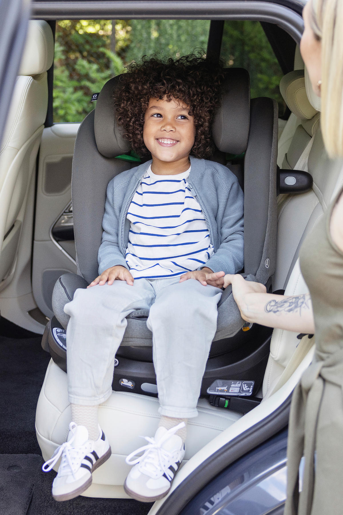 KINDERAUTOSITZ Signature i-Spin XL Sandstone   - Sandfarben, Basics, Kunststoff/Textil (52,5/85/69,5cm) - JOIE SIGNATURE