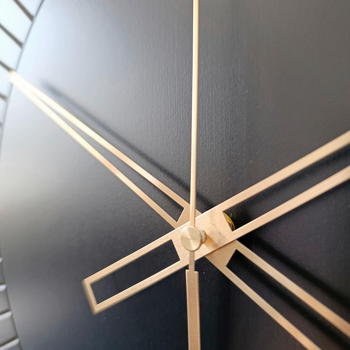 WANDUHR - Schwarz, Goldfarben  - Goldfarben/Schwarz, Basics, Holz/Kunststoff (57cm)
