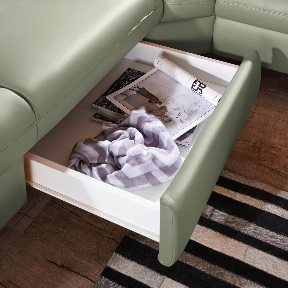 ECKSOFA in Echtleder Grün  - Alufarben/Grün, Design, Leder/Metall (239/271cm) - Cantus