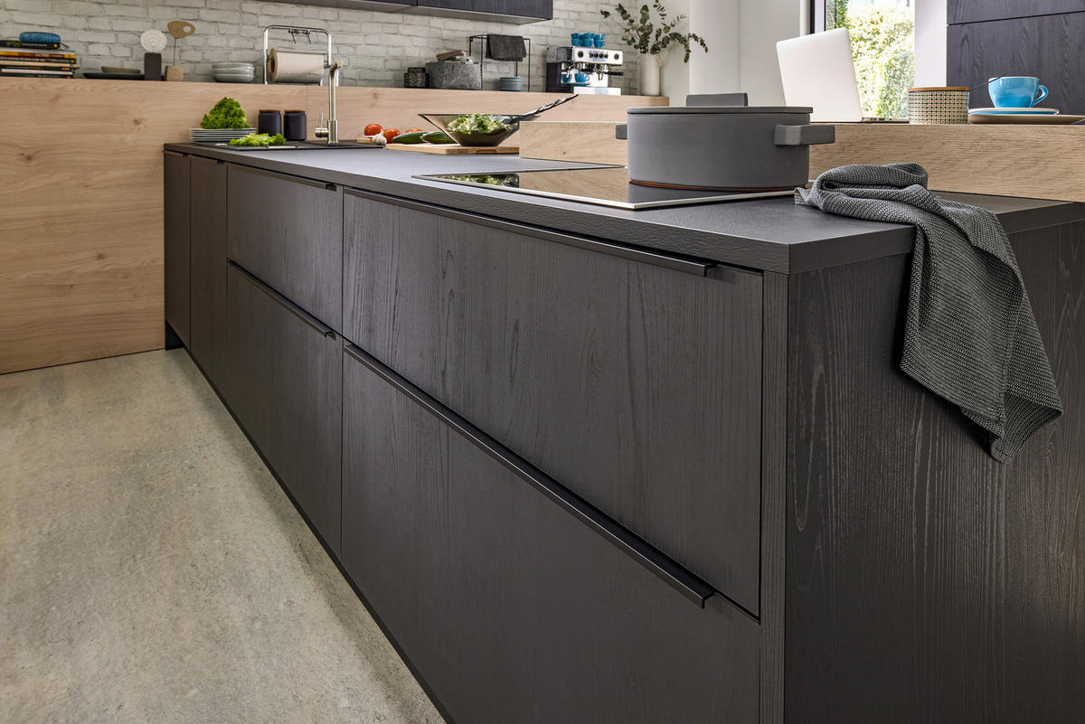 INBYGGNADSKÖK   - mörkbrun/ekfärgad, Design, trämaterial - Dieter Knoll