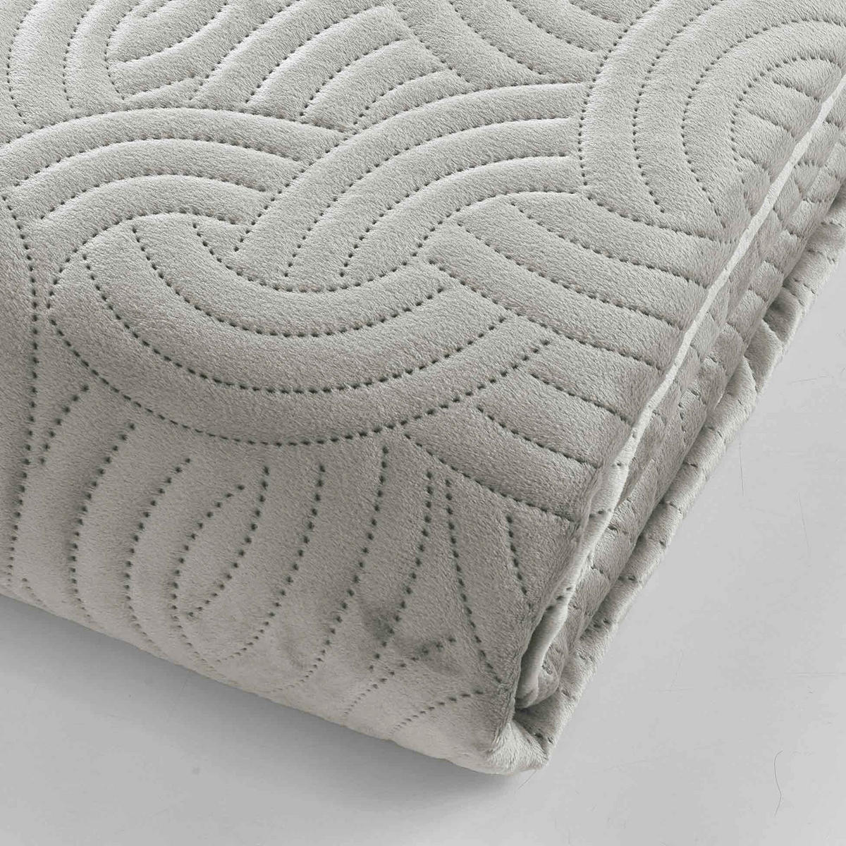 PREKRIVAČ  SOLANGE  - siva, Osnovno, tekstil (220/240cm)