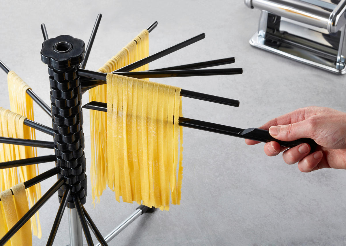 NUDELTROCKNER - Edelstahlfarben/Schwarz, Basics, Kunststoff/Metall (42,5cm) - Gefu