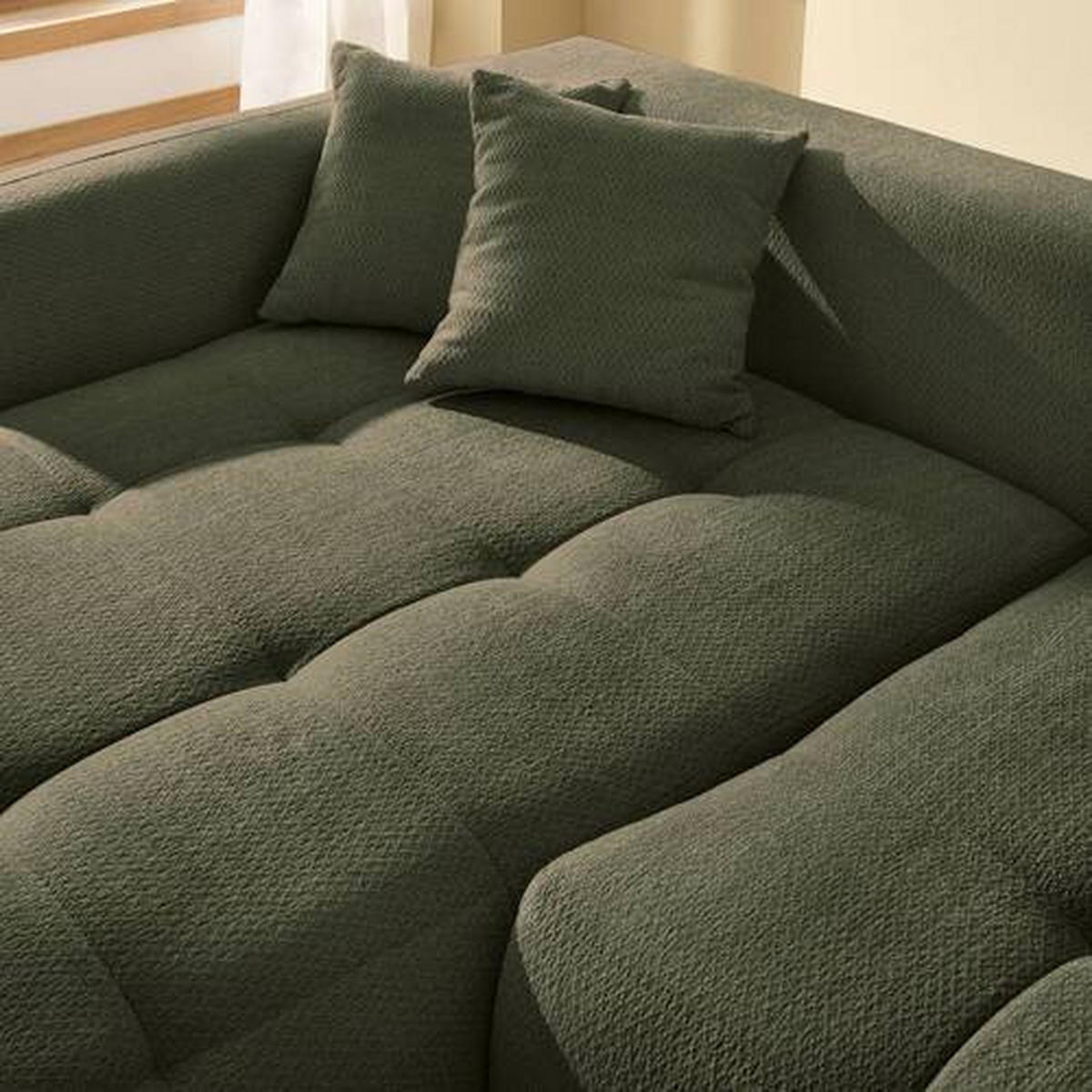 CloseUp von Hom`in ECKSOFA Dunkelgrün Chenille.