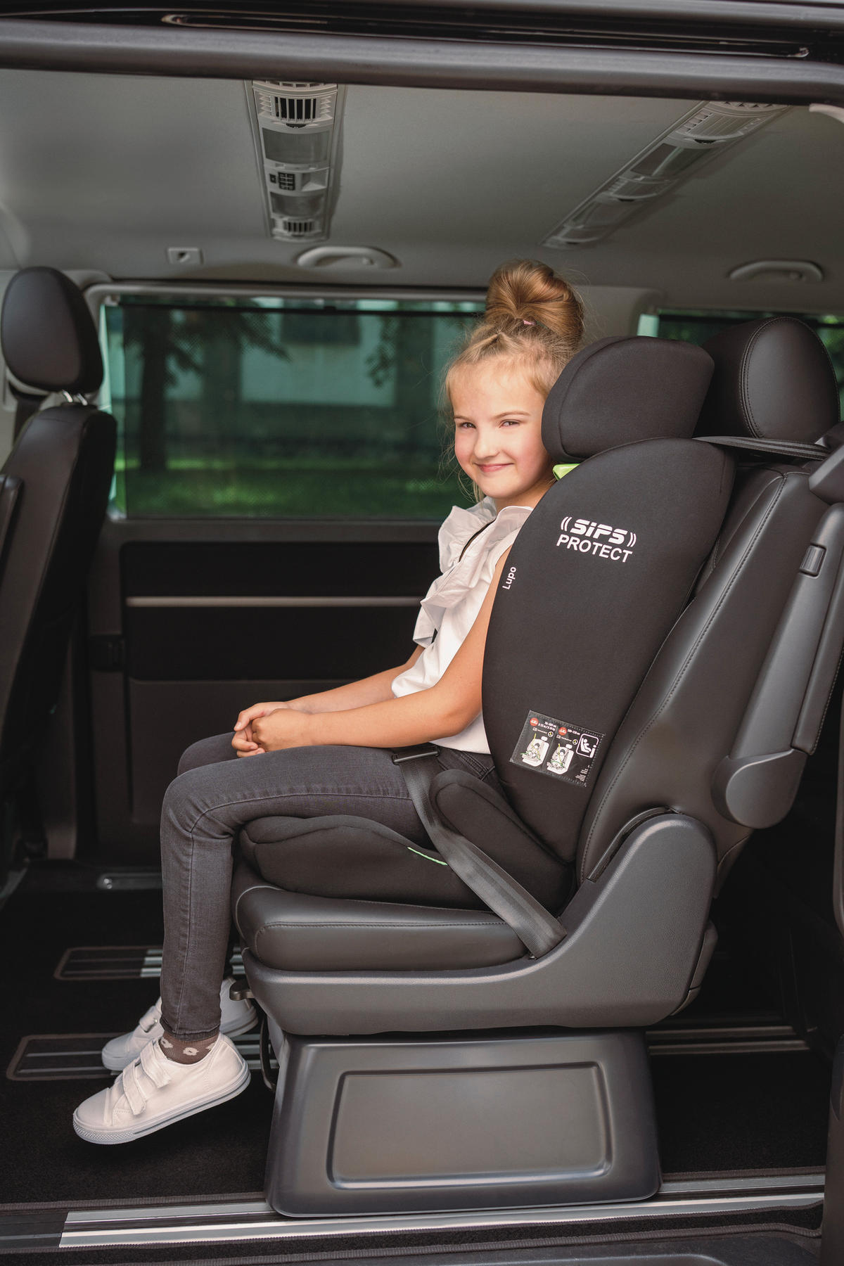 KINDERAUTOSITZ Lupo I-Size Black  - Schwarz, Basics, Kunststoff/Textil (44/62/48cm) - Osann