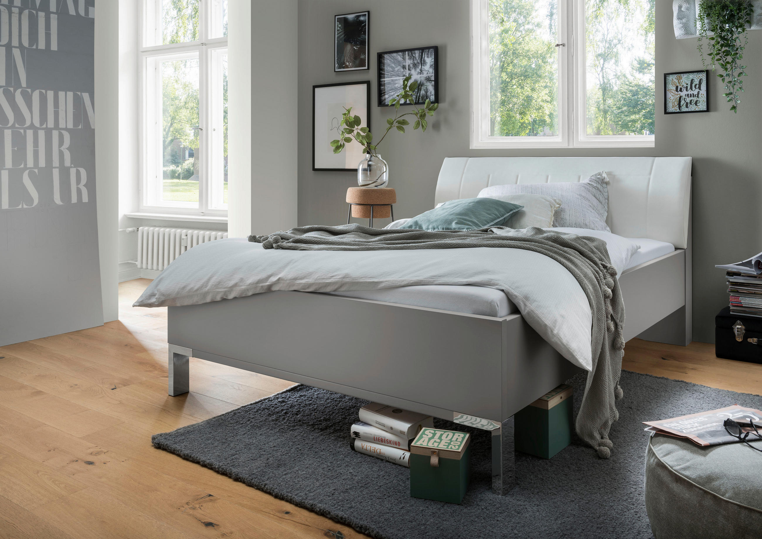BETT 90/200 cm  in Grau, Weiß  - Chromfarben/Weiß, KONVENTIONELL, Textil/Metall (90/200cm) - Dieter Knoll