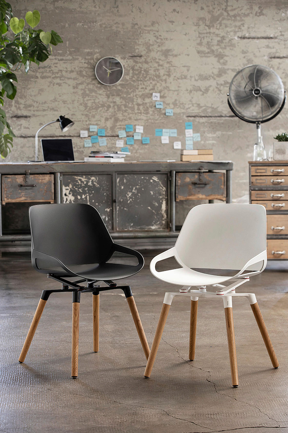 Thumbnail - Aeris Besucherstuhl, Schwarz, Eiche, Holz, Metall, Kunststoff, Eiche, massiv, Rundrohr, 50x72x52 cm, Fsc, Made in German...