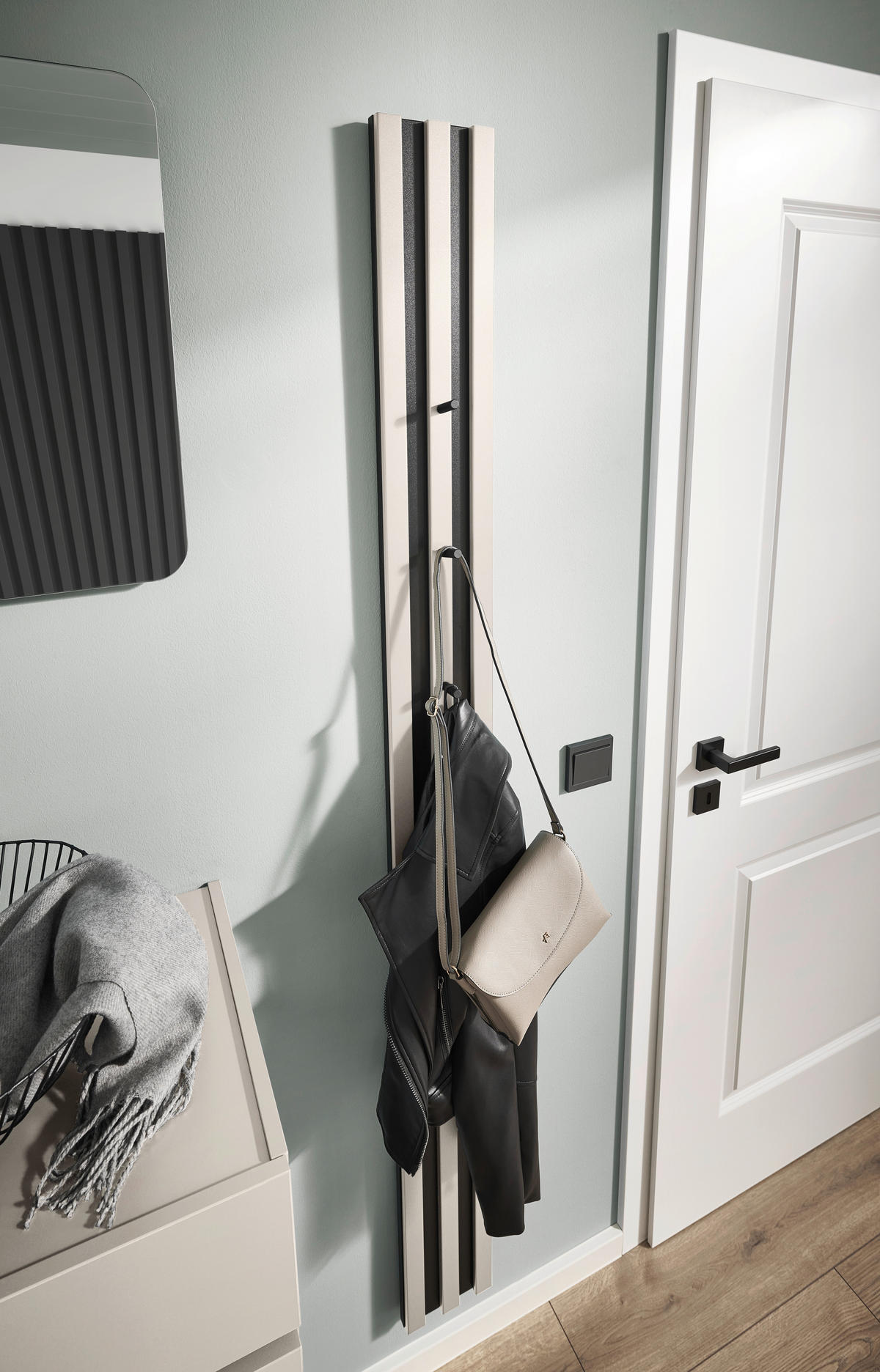 GARDEROBENPANEEL 16/185/14 cm  - Kaschmir/Schwarz, Design, Holzwerkstoff (16/185/14cm) - Voleo