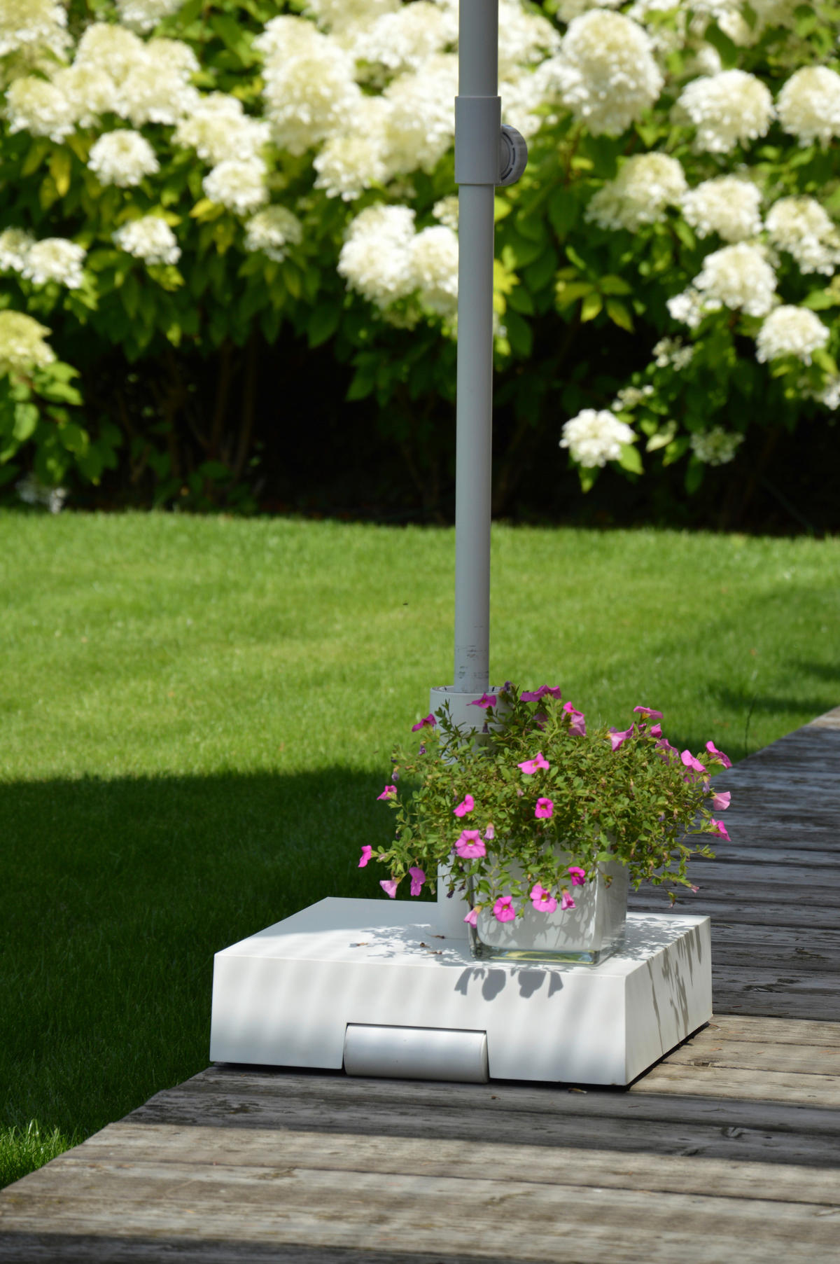 SONNENSCHIRMSTÄNDER Zement Weiß  - Weiß, Basics, Kunststoff/Stein (40/10/40cm) - Jan Kurtz