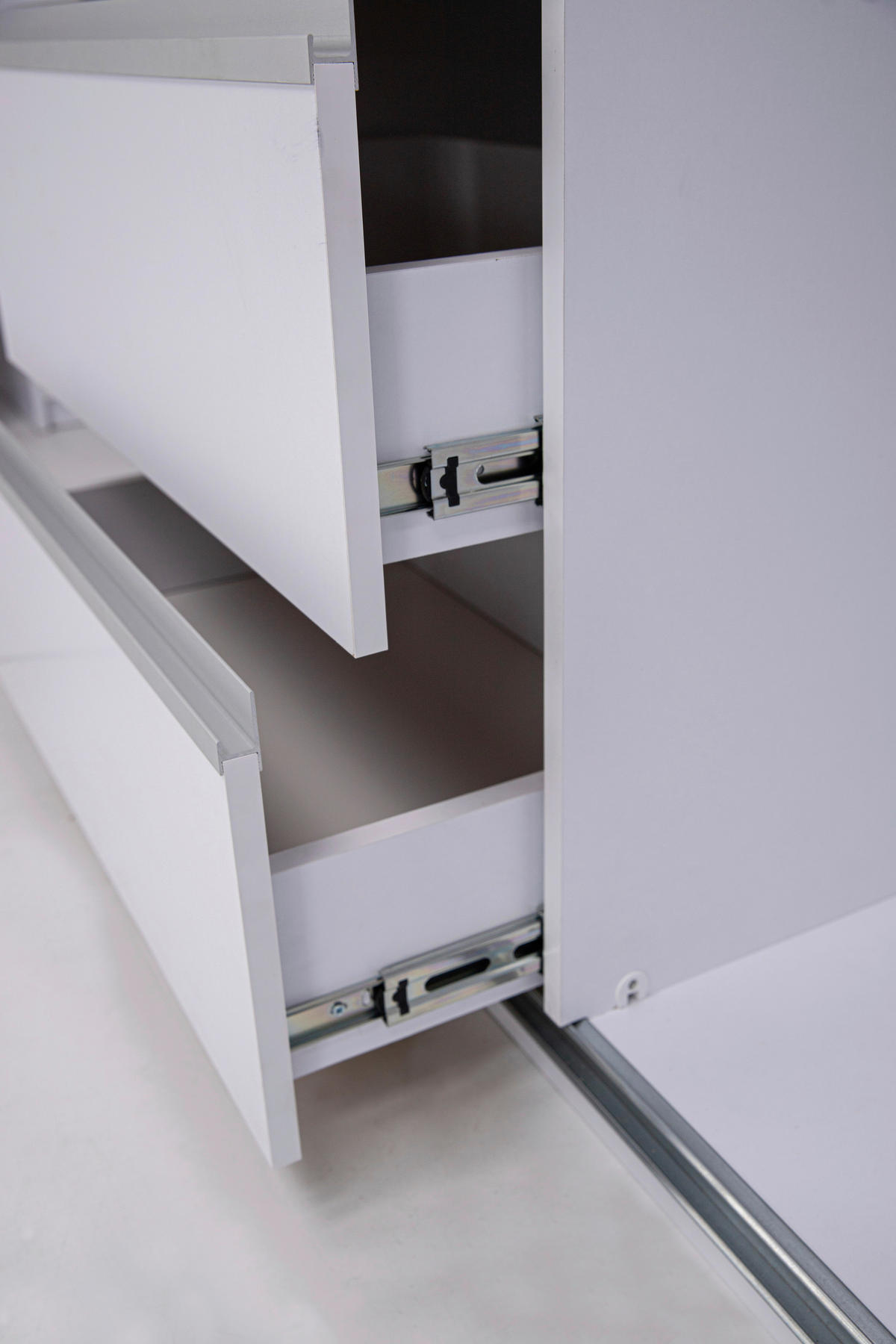 SCHIEBETÜRENSCHRANK 175/205/61,5 cm 2-türig Weiß  - Weiß, MODERN, Holzwerkstoff/Metall (175/205/61,5cm) - MID.YOU