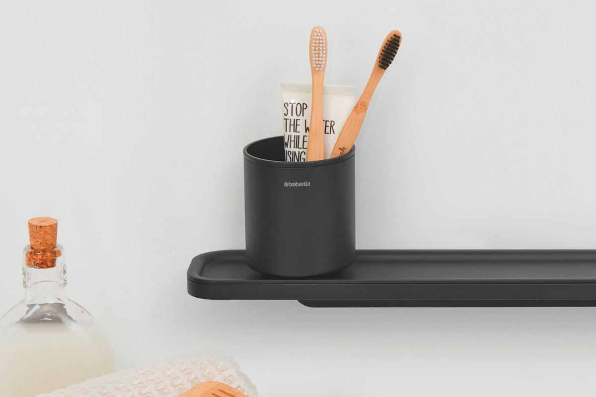 LONČEK ZA ZOBNE ŠČETKE - siva, Basics, kovina/umetna masa (8.1/9.4/8.1cm) - Brabantia