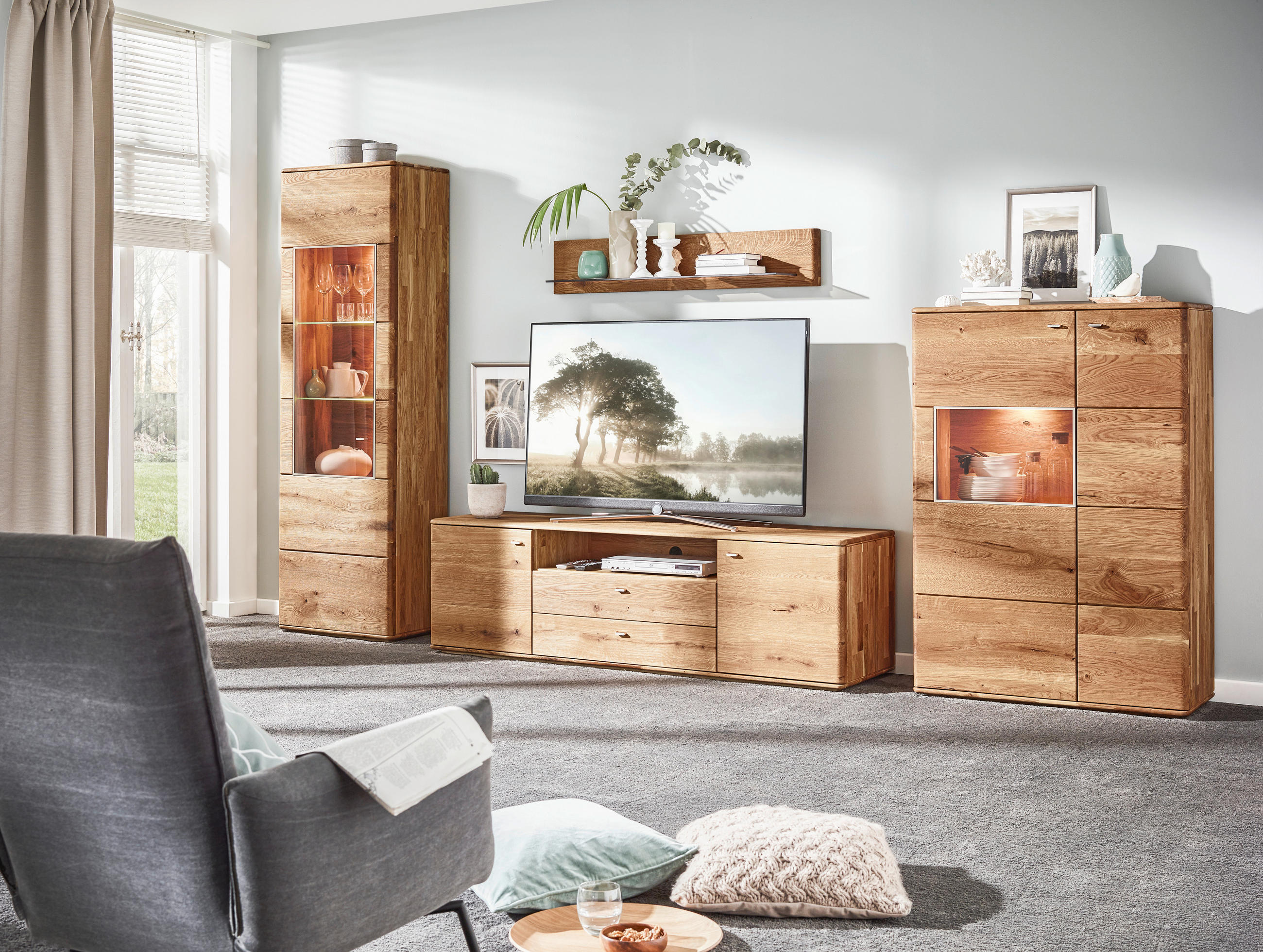 Thumbnail - Linea Natura Wohnwand Denver, Eiche, Holz, Glas, Eiche, massiv, 13 Fächer, 2 Schublade(n) Schubladen, 350x201x48 cm, Typ...