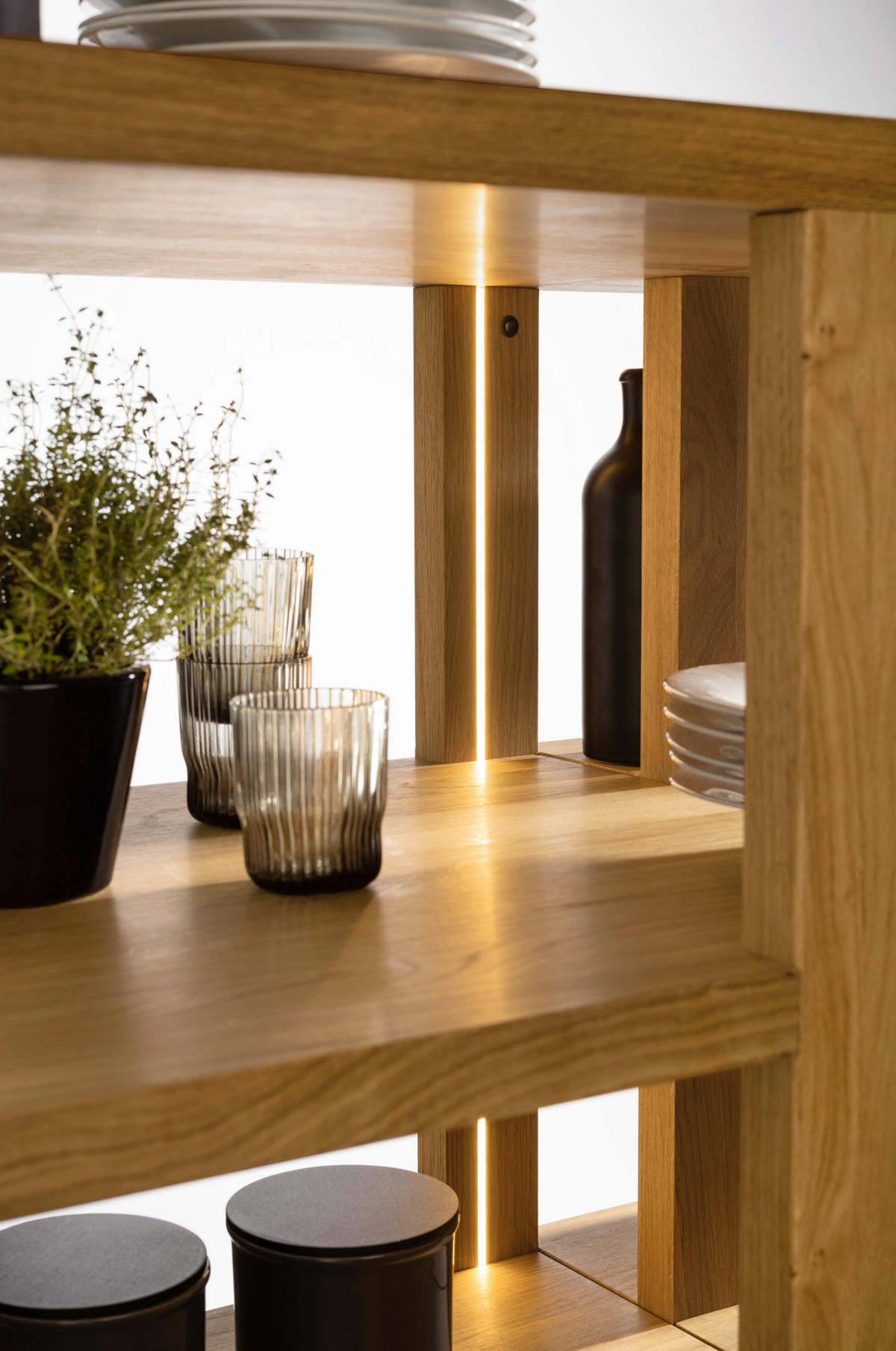 EINBAUKÜCHE   - Eichefarben, Design, Glas/Holz - TEAM 7