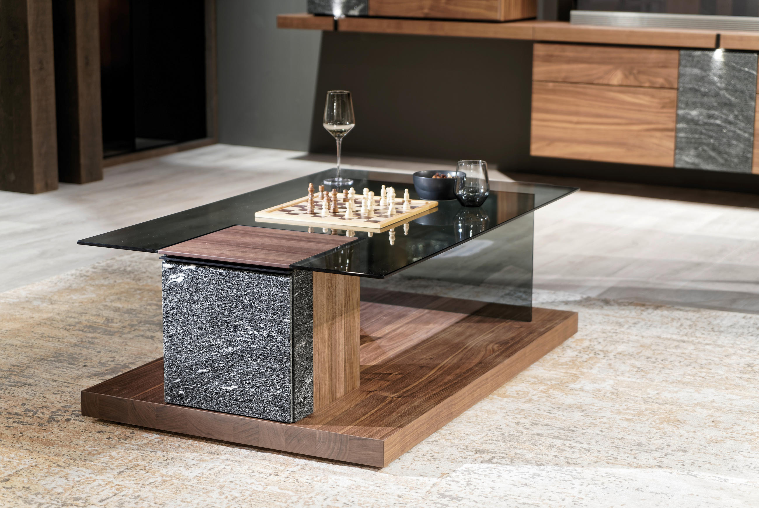 COUCHTISCH Wildwalnuss furniert, massiv ESG 120,6/75,6/42,3 cm rechteckig Walnussfarben, Grau, Schwarz  - Walnussfarben/Schwarz, Design, Glas/Holz (120,6/75,6/42,3cm) - Voglauer
