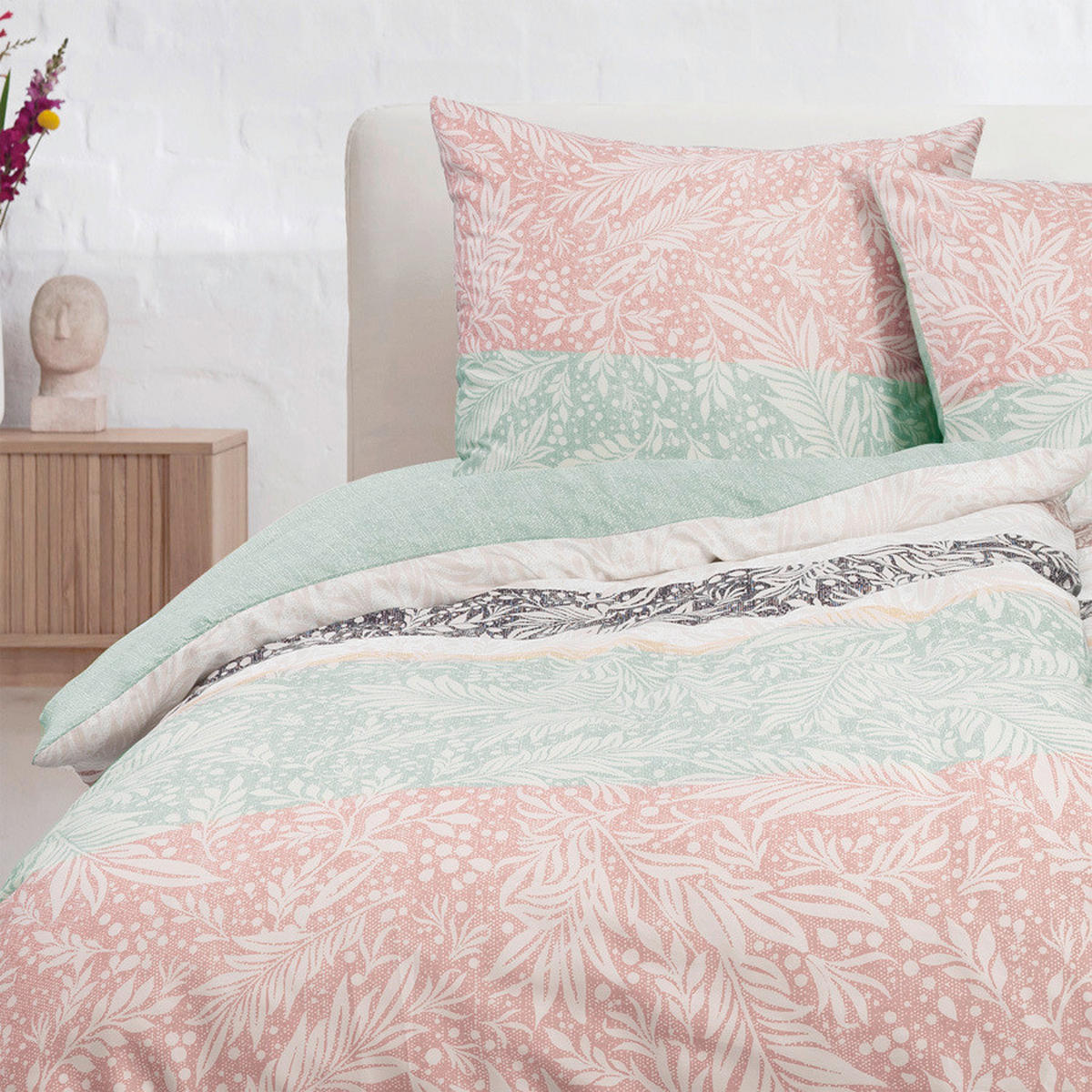 OBOJSTRANNÁ POSTEĽNÁ BIELIZEŇ, satén, krémová, zelená, prírodná farba, 155/220 cm - krémová/zelená, Basics, textil (155/220cm) - Esprit