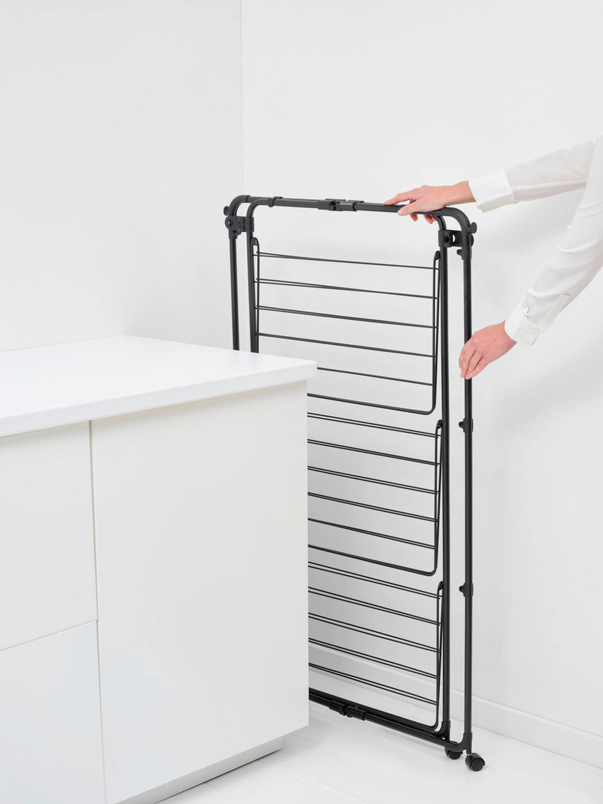 VERTIKALNA SUŠILICA ZA VEŠ - crna, Osnovno, metal (76,2/73,7/125,6cm) - Brabantia