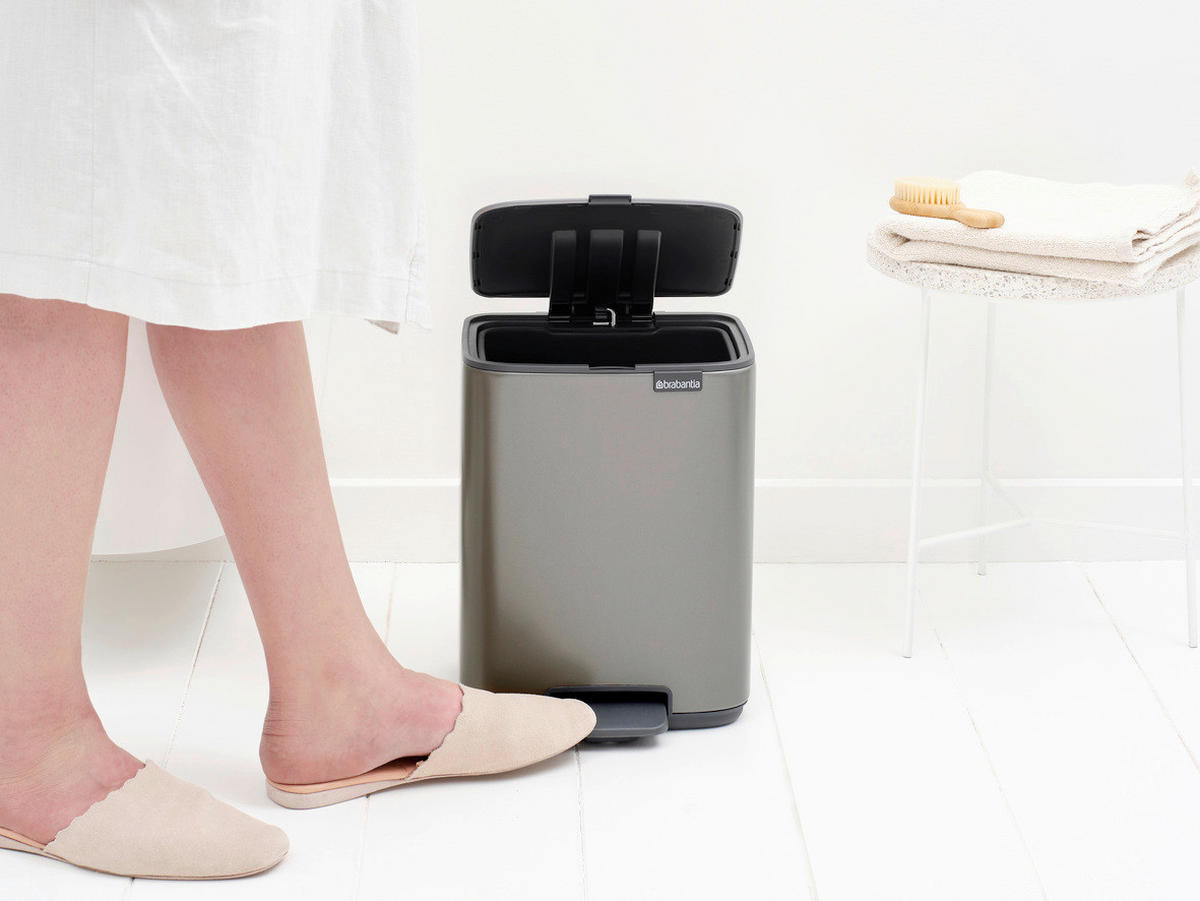 KANTA SA PAPUČICOM  7 l   - antracit/platinasta, Osnovno, metal/plastika (24,2/31/24,2cm) - Brabantia