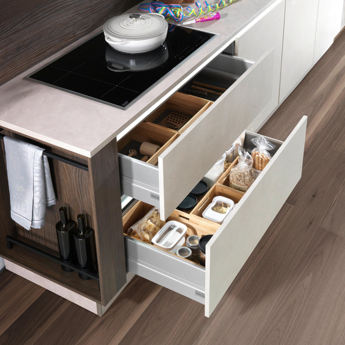 EINBAUKÜCHE   - Design, Holzwerkstoff - Dieter Knoll