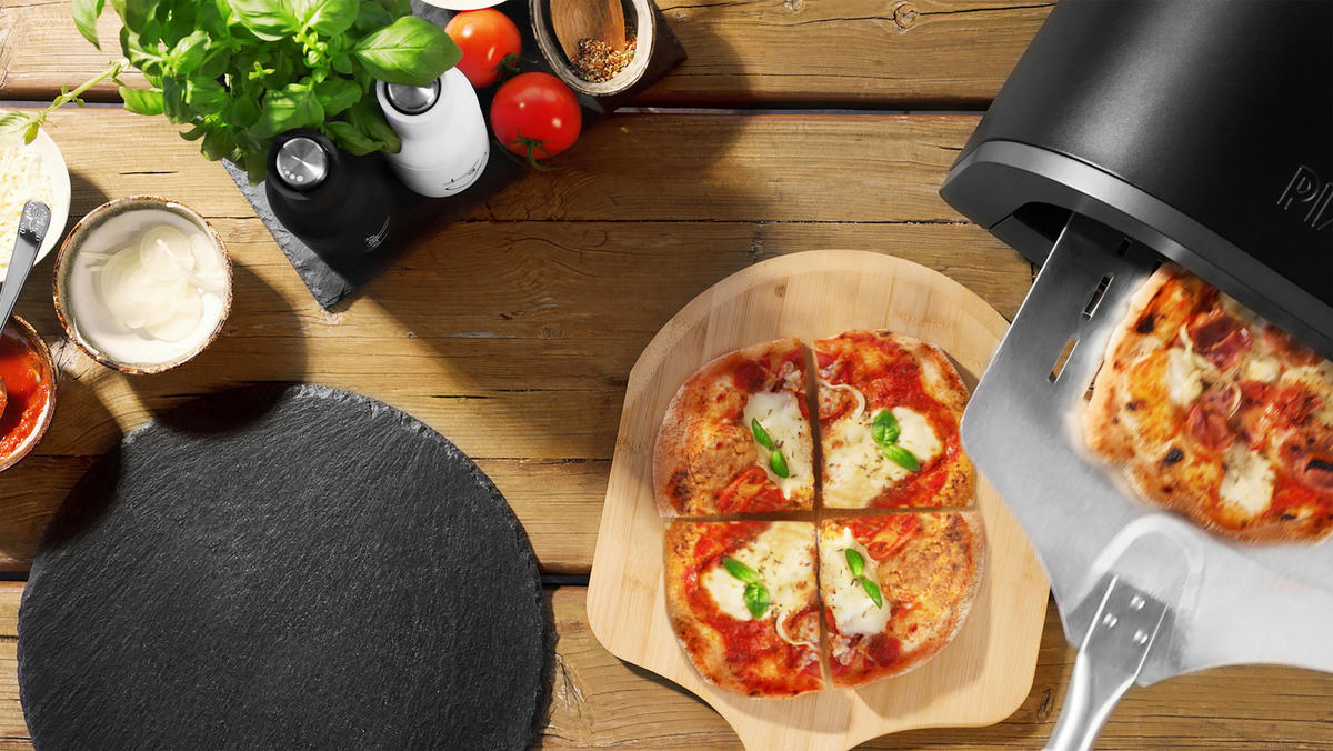 PIZZAOFEN - Schwarz, Basics, Metall (59/29,5/36cm) - Trisa Electronics