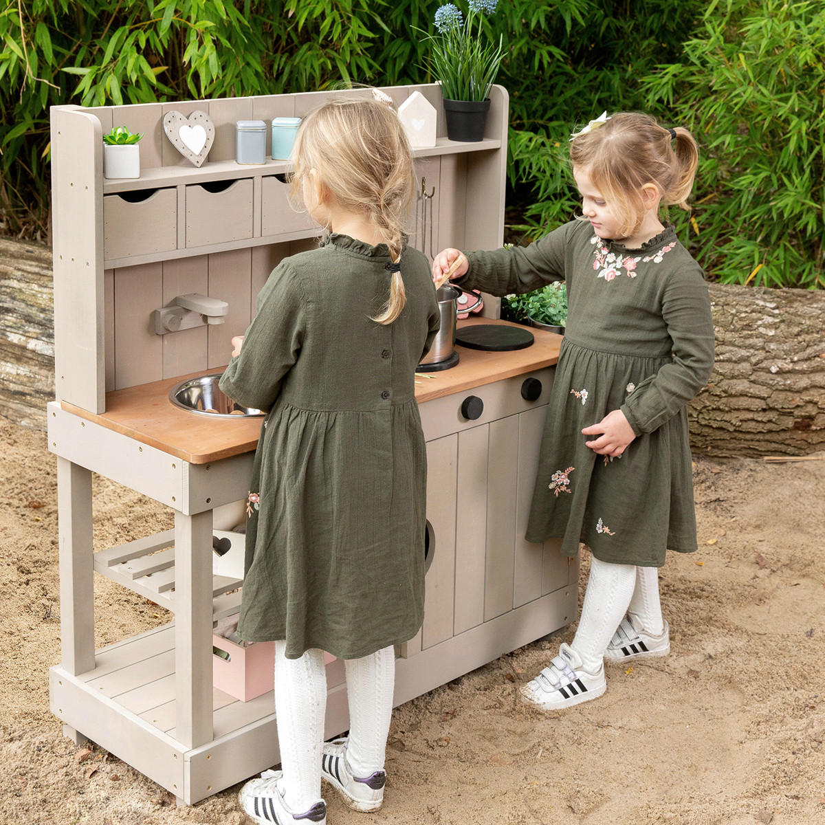 Thumbnail - Muddy Buddy Matschküche Explorer, Grau, Holz, Metall, Zypresse, massiv, 40x105x102 cm, EN 71, mit Knöpfen, Holzschutz vo...