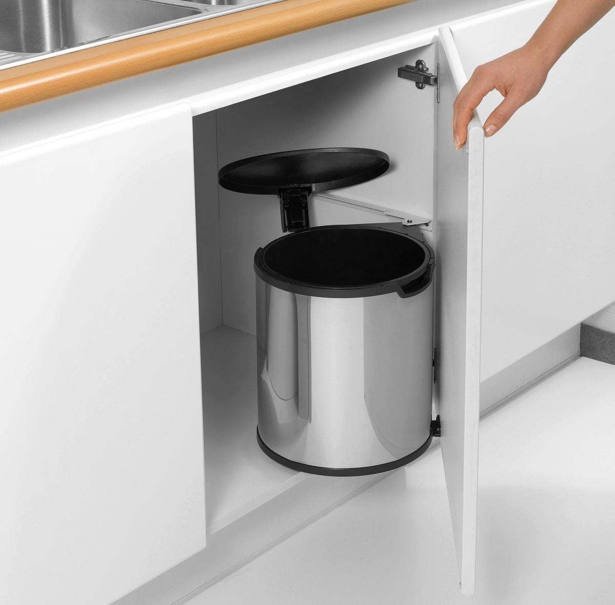 BILLENŐFEDELES SZEMETESVÖDÖR 15 l  - ezüst/fekete, Basics, műanyag/fém (15l) - Brabantia