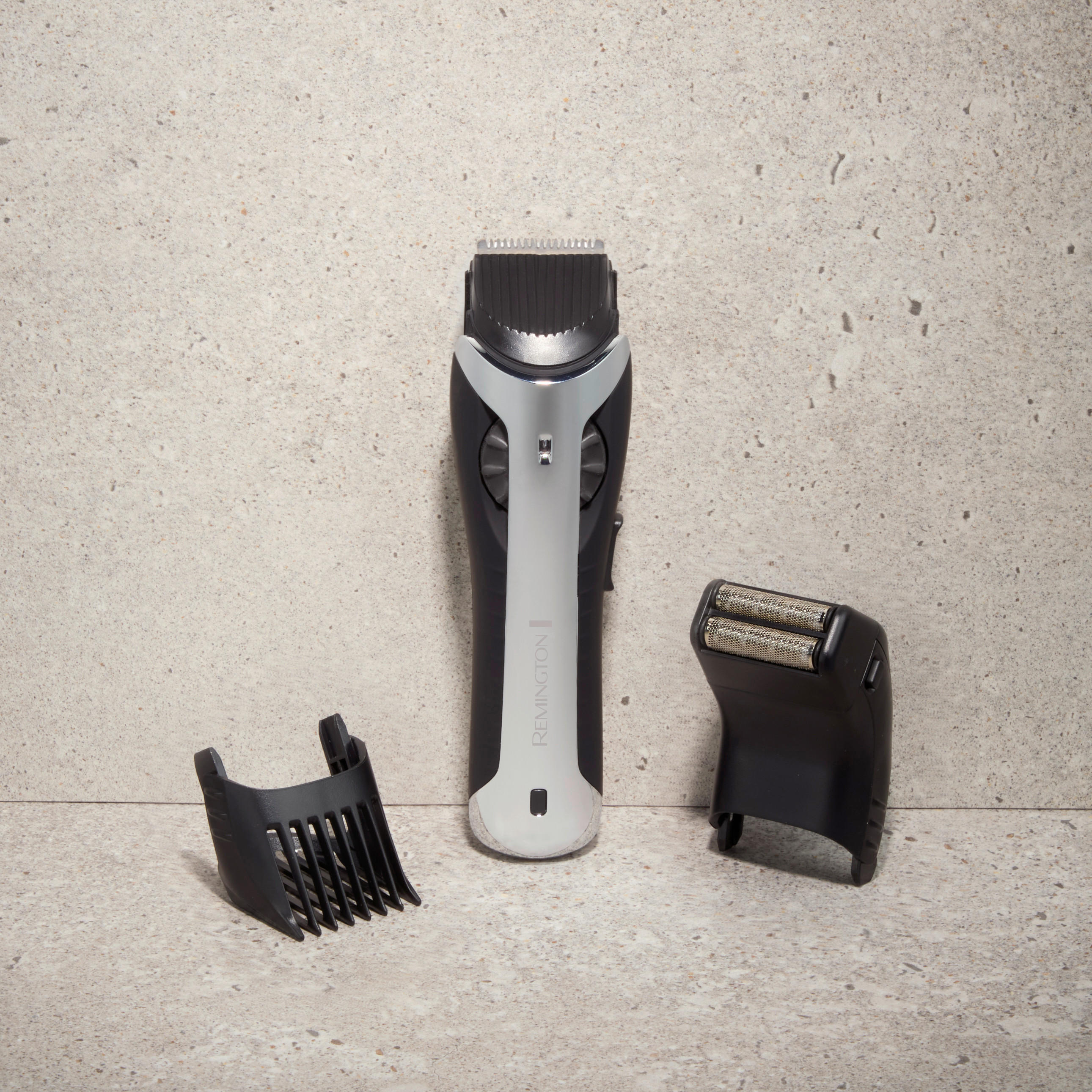 HERRENRASIERER  - Silberfarben/Schwarz, Basics, Kunststoff (3/4/15cm) - Russell Hobbs