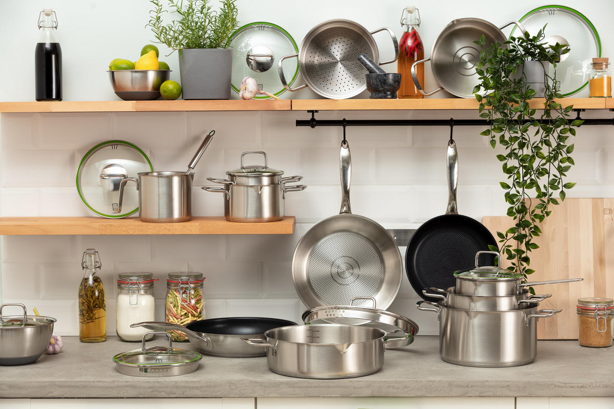 CRATIȚĂ CU COADĂ 1,0 l  - culoare inox, Design, metal (16cm) - Chefkoch+Fackelmann