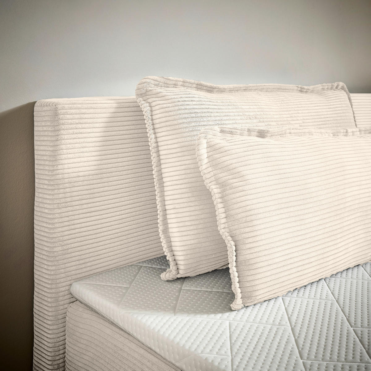 BOXBETT 180/200 cm,  in Beige, Kissen, Bettkasten, Topper, H3 + H3 = fest  - Beige/Schwarz, Design, Kunststoff/Textil (180/200cm) - Chameo