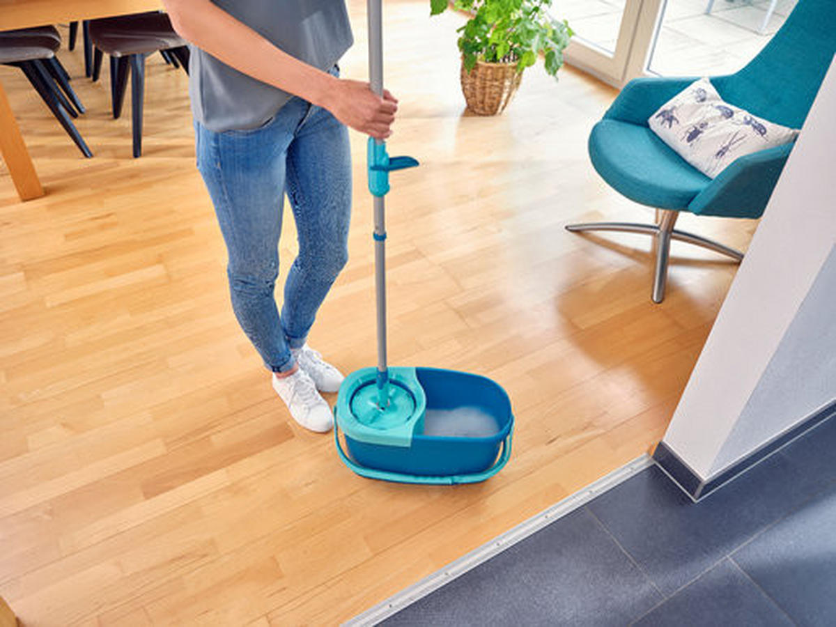 BODENREINIGUNGS-SET CLEAN TWIST DISC MOP  - Basics (109-140cm) - Leifheit