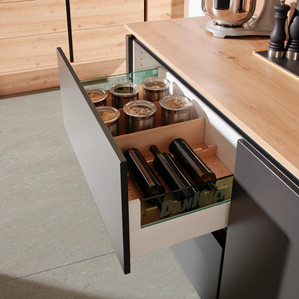 EINBAUKÜCHE   - Design, Holzwerkstoff - Dan Küchen