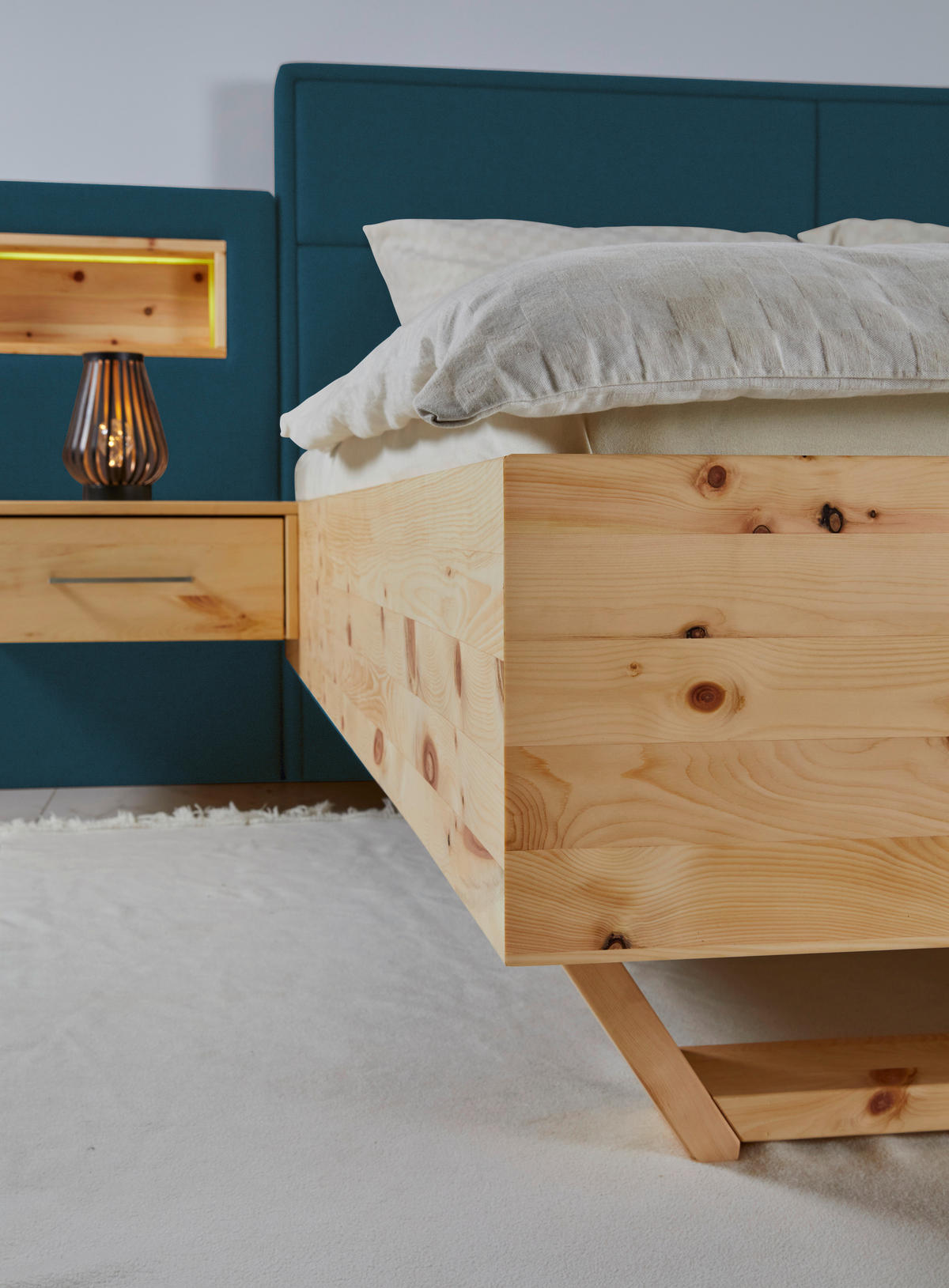 BETT 200/200 cm  Blau, Zirbelkieferfarben   - Blau/Zirbelkieferfarben, Natur, Holz/Textil (200/200cm) - Valnatura