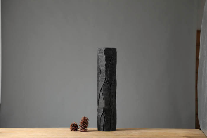 VÁZA  - sötétbarna/fekete, Design, műanyag (65,5/16,5/16,5cm)