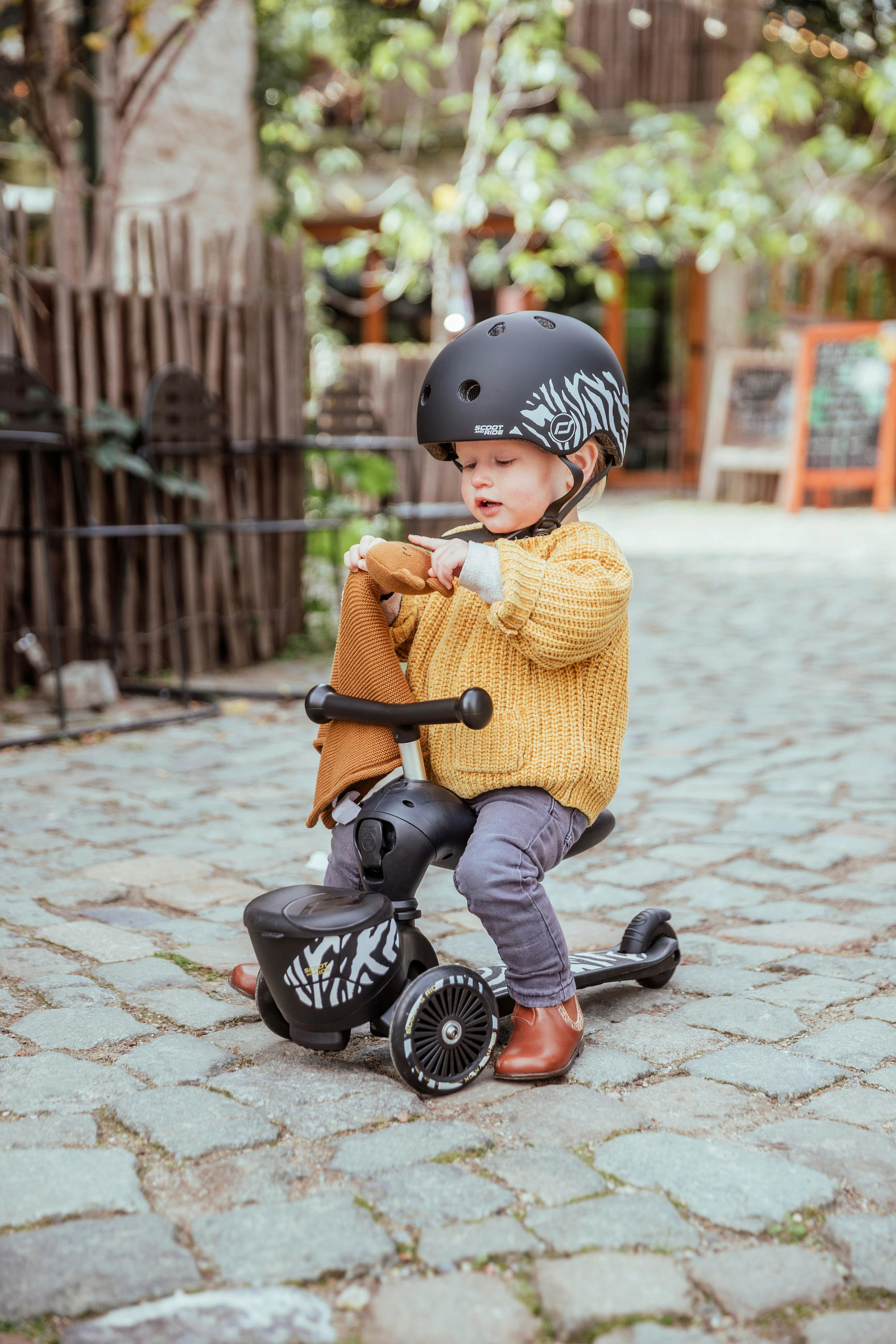 KINDERSCOOTER  - Schwarz/Weiß, Trend (24/37/55cm) - Scoot and Ride