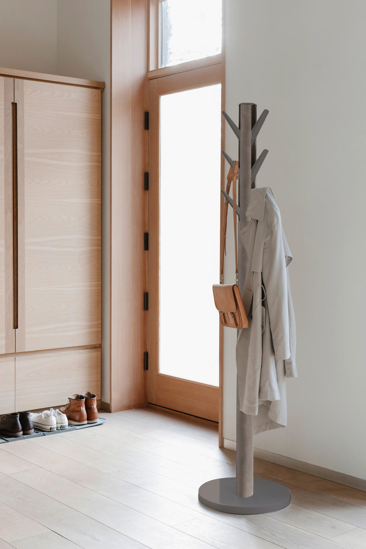 KLEIDERSTÄNDER in Grau 40/168/40 cm   - Grau, Basics, Holz (40/168/40cm) - Umbra