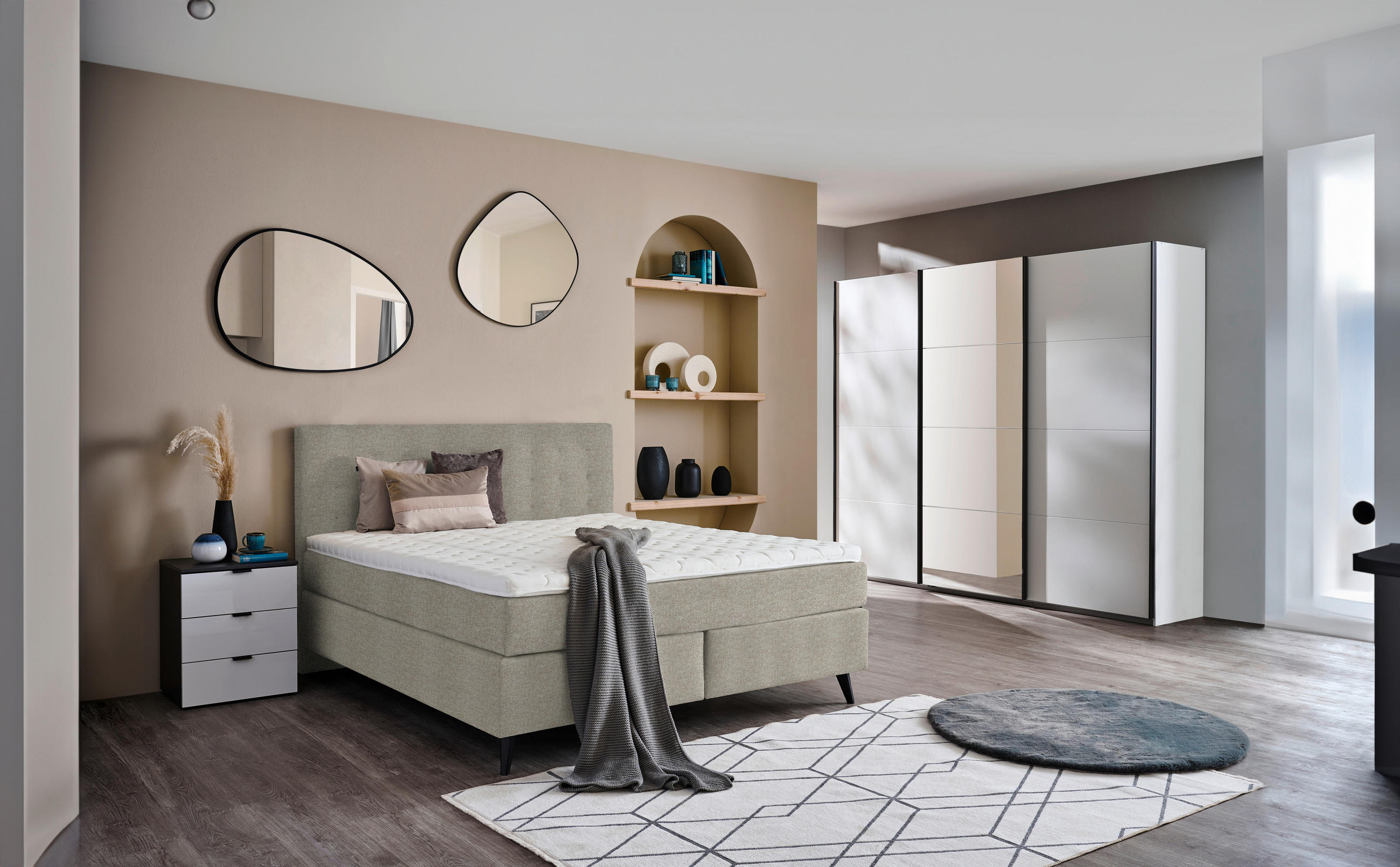 BOXSPRINGBETT 200/200 cm  in Hellbraun  - Hellbraun/Schwarz, KONVENTIONELL, Holz/Textil (200/200cm) - Voleo