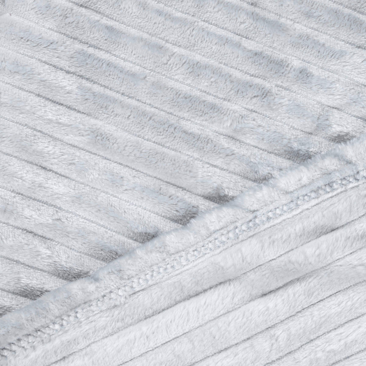 TANKA ODEJA 150/200 cm srebrne barve  - srebrne barve, Basics, tekstil (150/200cm) - Novel