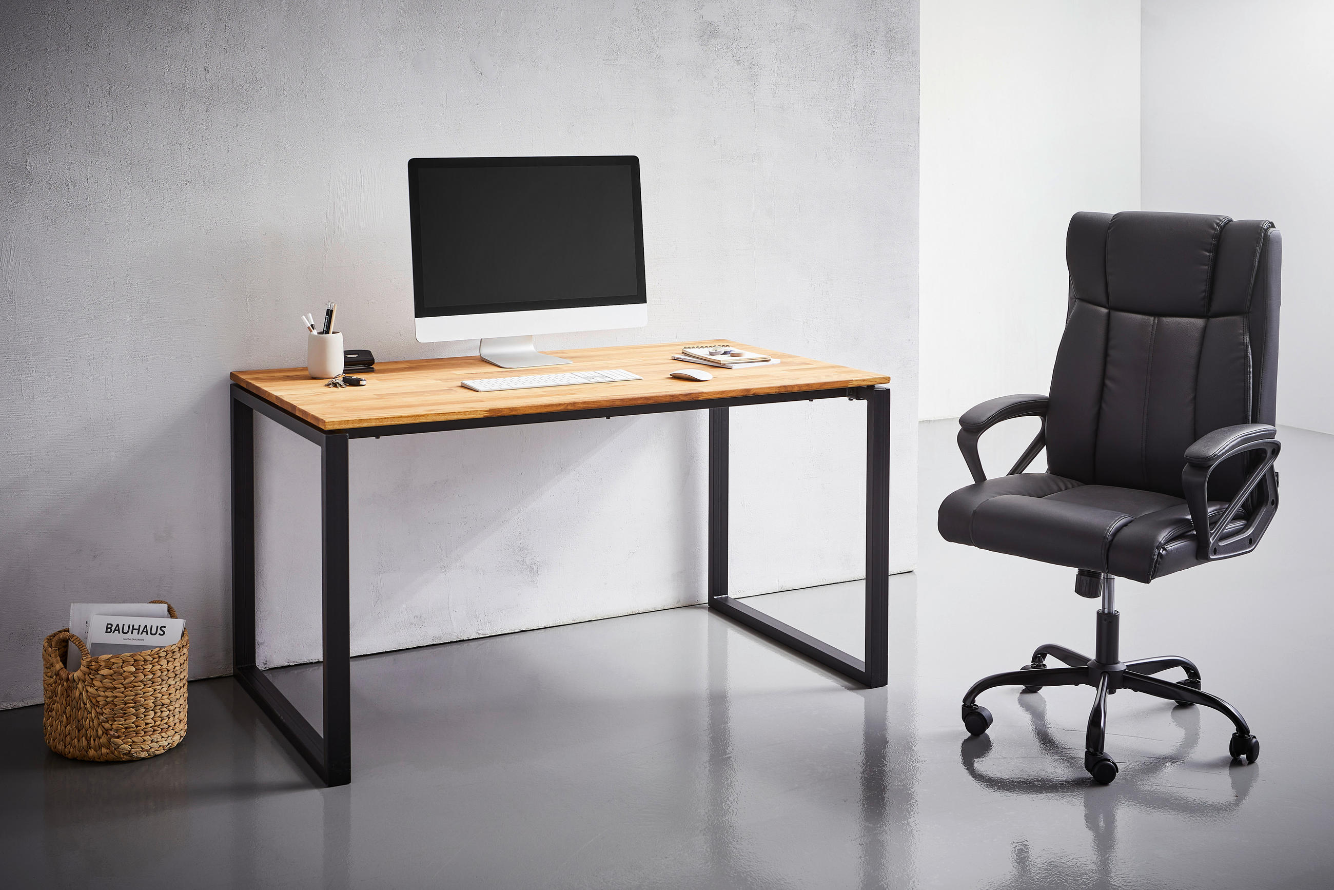 SCHREIBTISCH 140/80/75 cm  in Schwarz, Eichefarben  - Eichefarben/Schwarz, Natur, Holz/Metall (140/80/75cm) - Livetastic