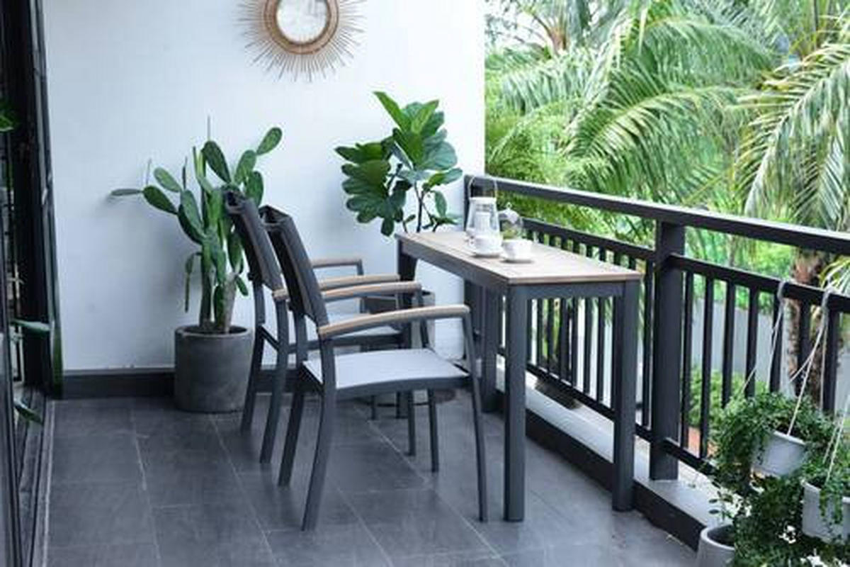 MIZA ZA BALKON les, kovina antracit, barve lesa evkaliptusa  - barve lesa evkaliptusa/antracit, Design, kovina/les (137/43/75cm) - Ambia Garden