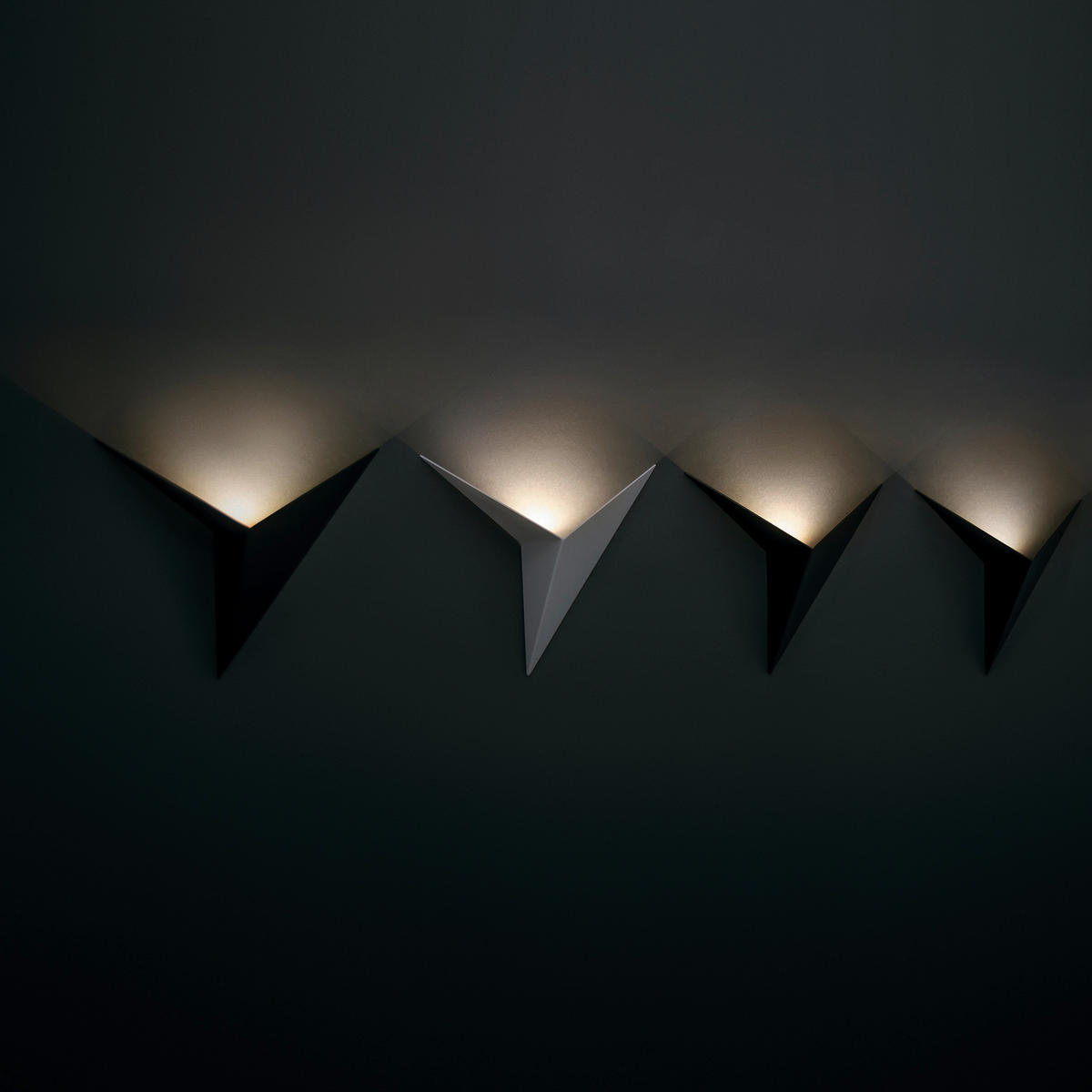 NÁSTĚNNÉ SVÍTIDLO, 7,5/20,5/24,8 cm  - černá, Trend, kov (7,5/20,5/24,8cm)