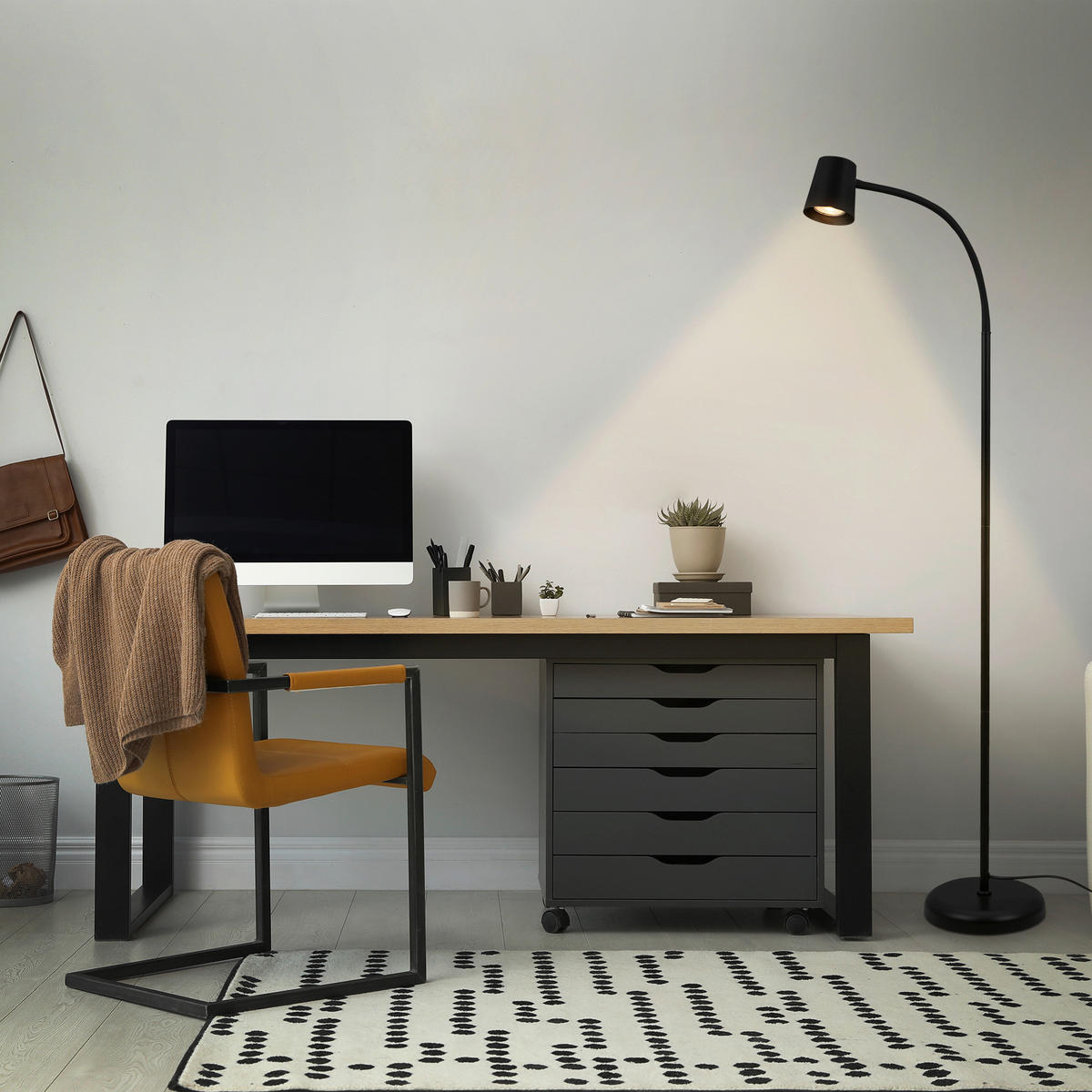 LED-STEHLEUCHTE 42.5/127.5 cm    - Schwarz, Design, Kunststoff/Metall (42.5/127.5cm)