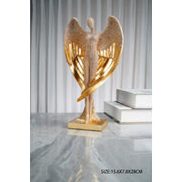 SZOBOR - aranyszínű, Basics, műanyag (16/8/28cm)